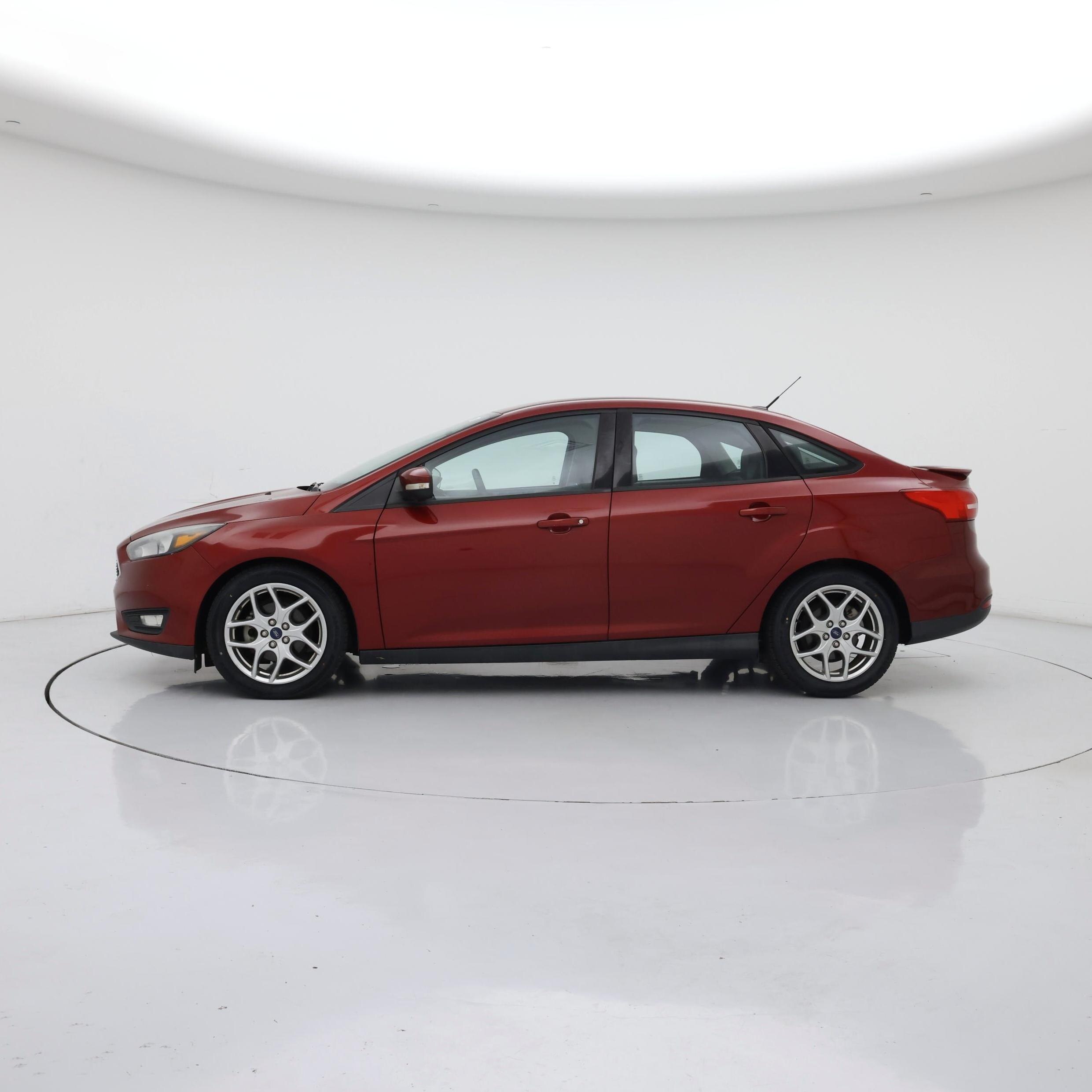 Thumbnail: 2015 Ford Focus - 3