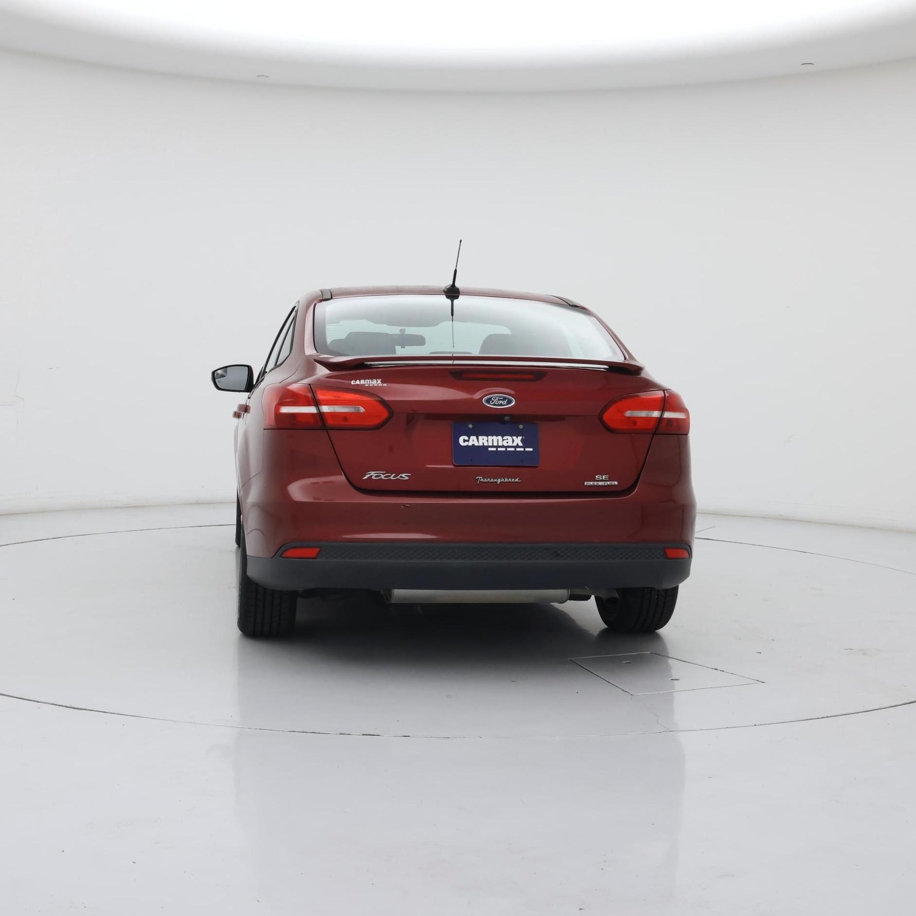 Thumbnail: 2015 Ford Focus - 6