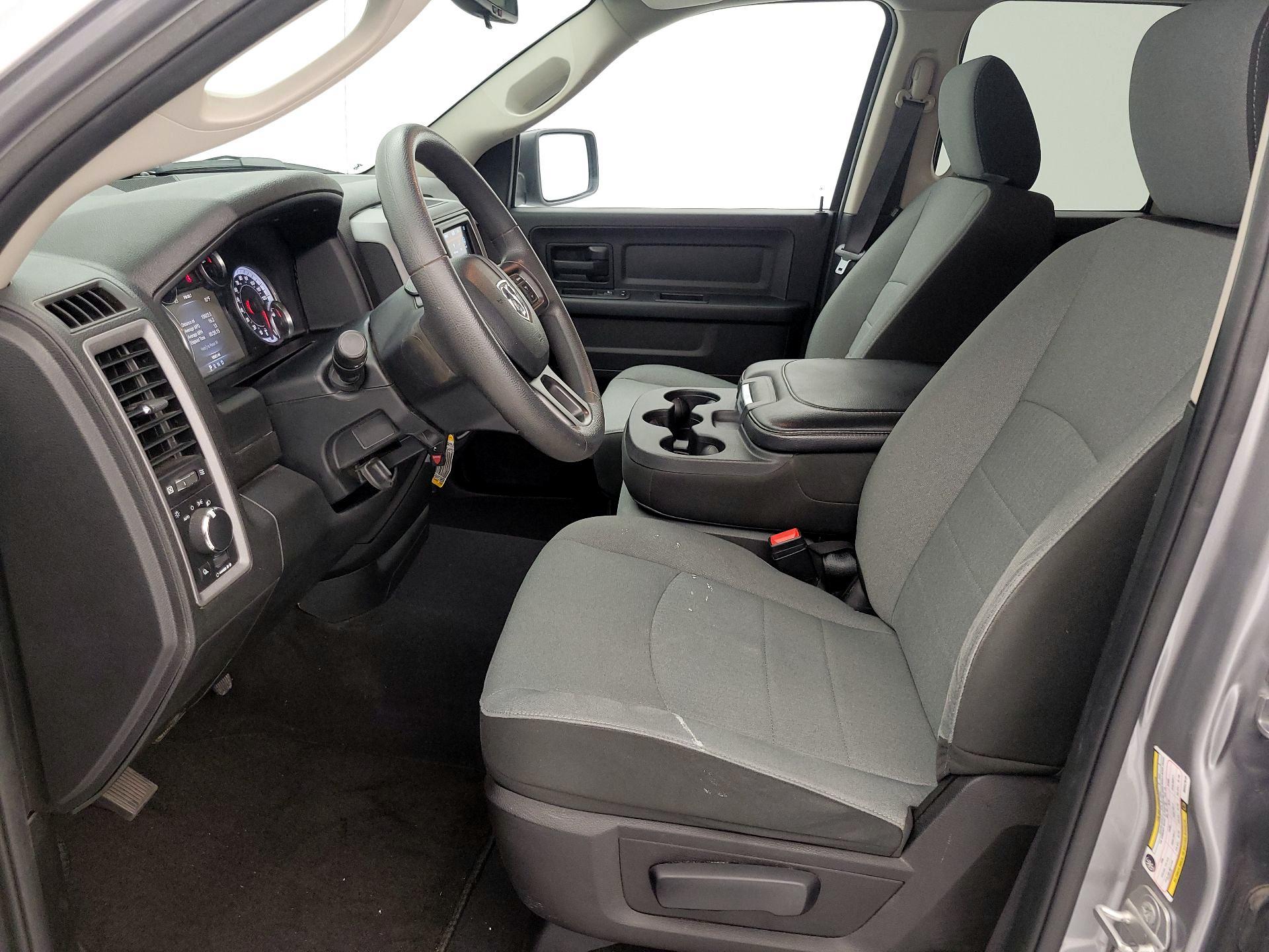 Thumbnail: 2021 RAM 1500 Classic - 11