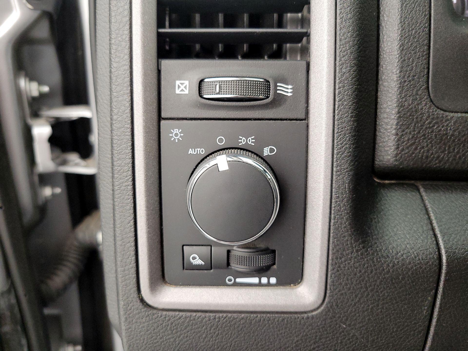 Thumbnail: 2021 RAM 1500 Classic - 13