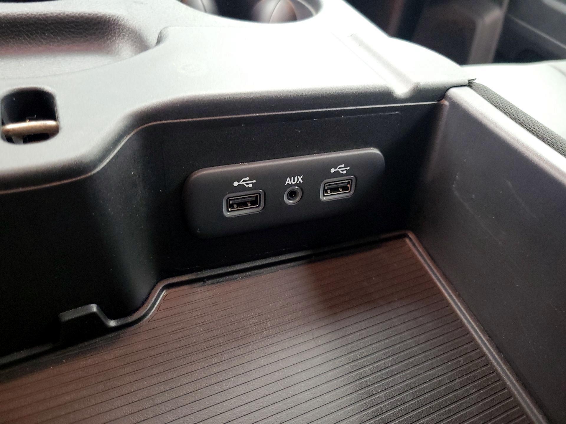 Thumbnail: 2021 RAM 1500 Classic - 18