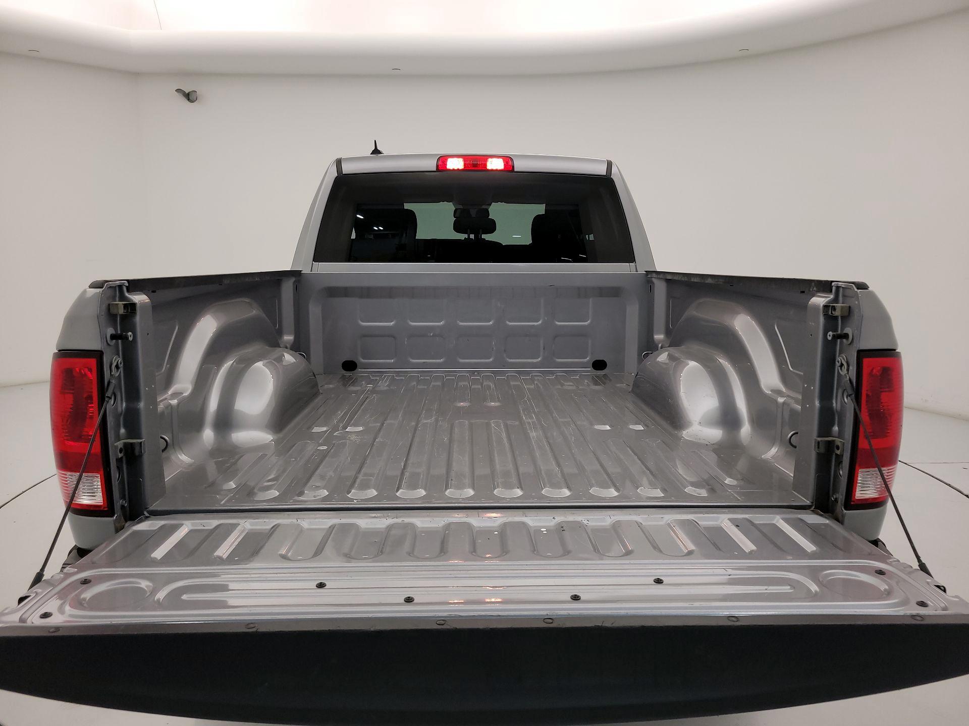 Thumbnail: 2021 RAM 1500 Classic - 20