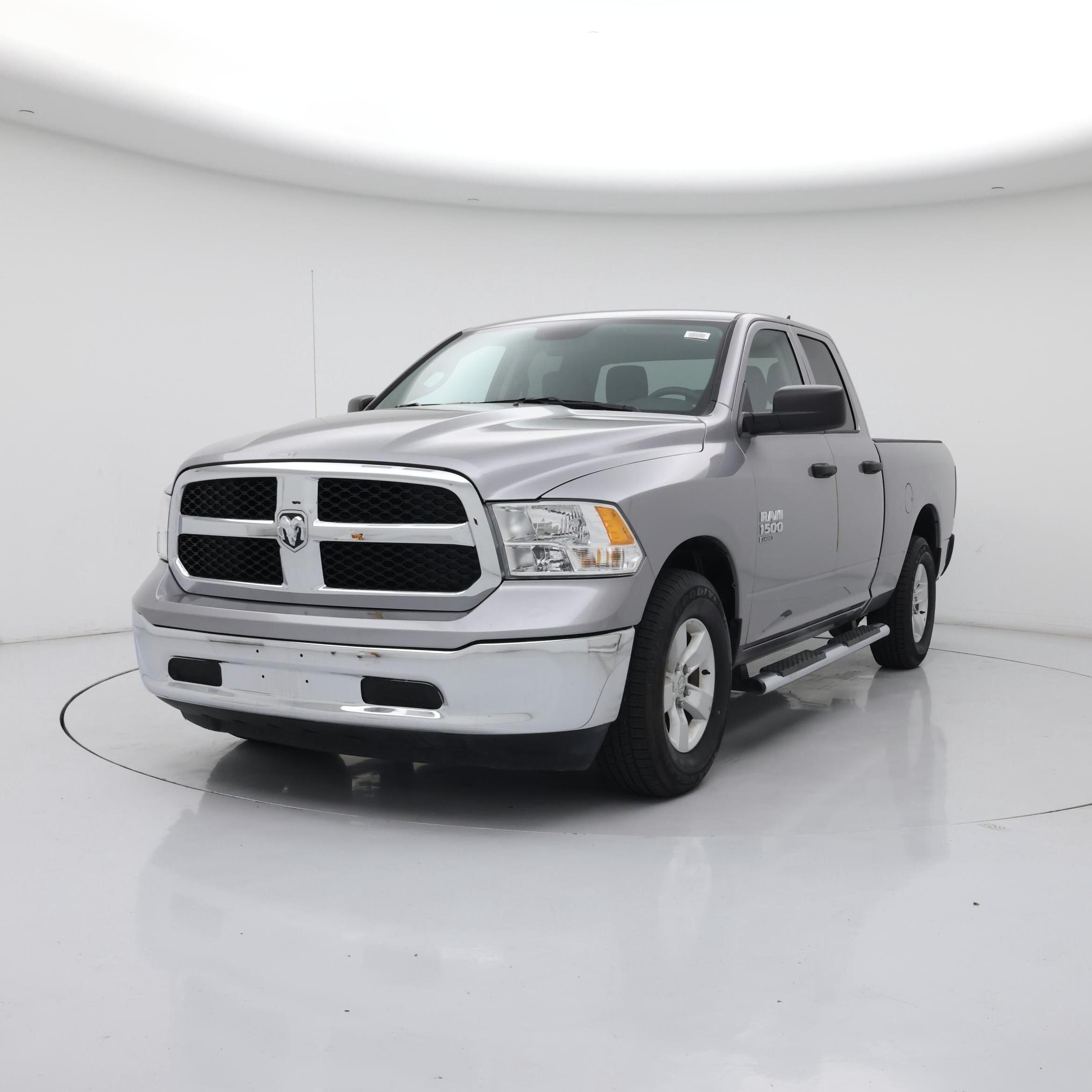 Thumbnail: 2021 RAM 1500 Classic - 4