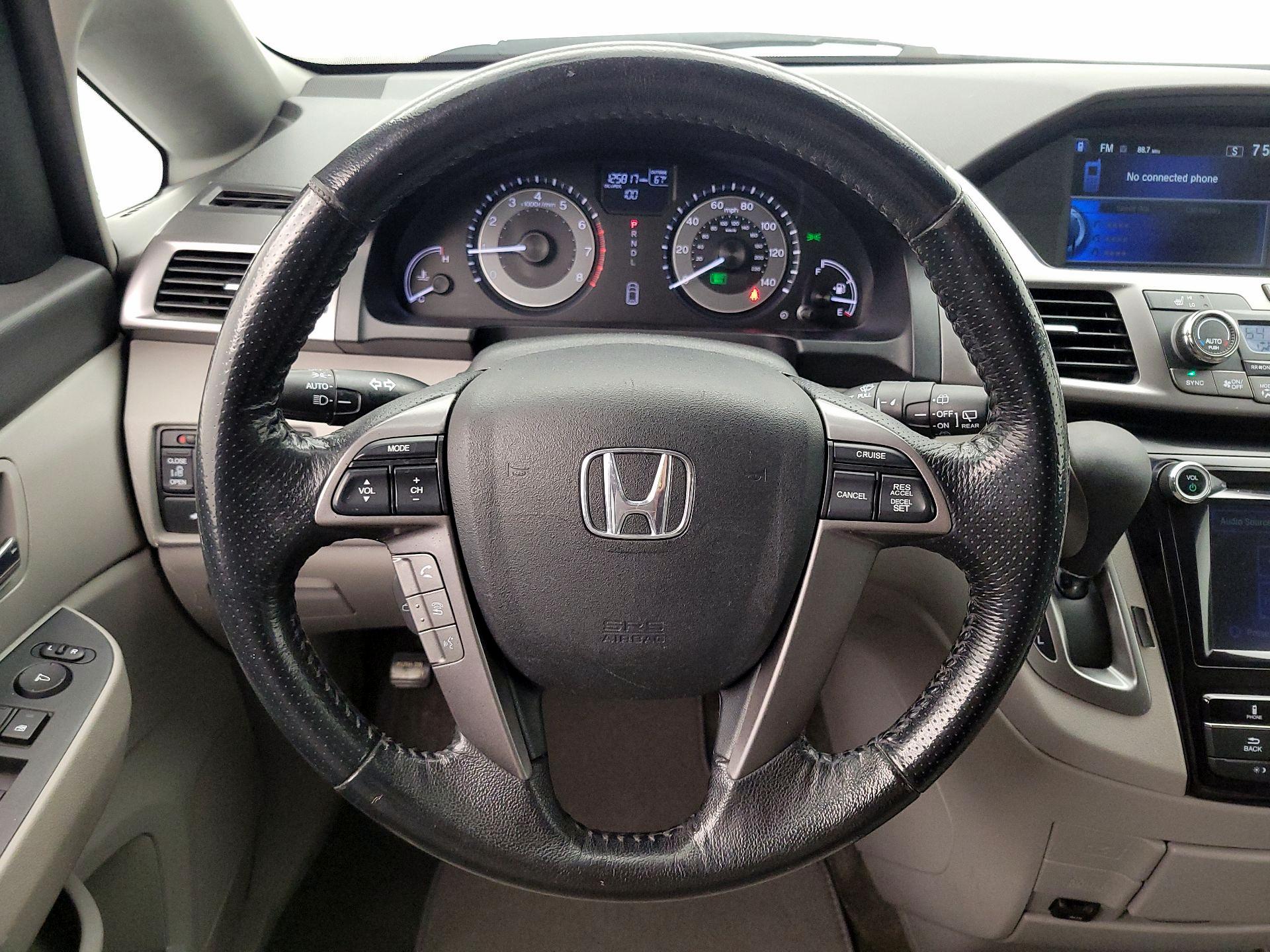 Thumbnail: 2016 Honda Odyssey - 10