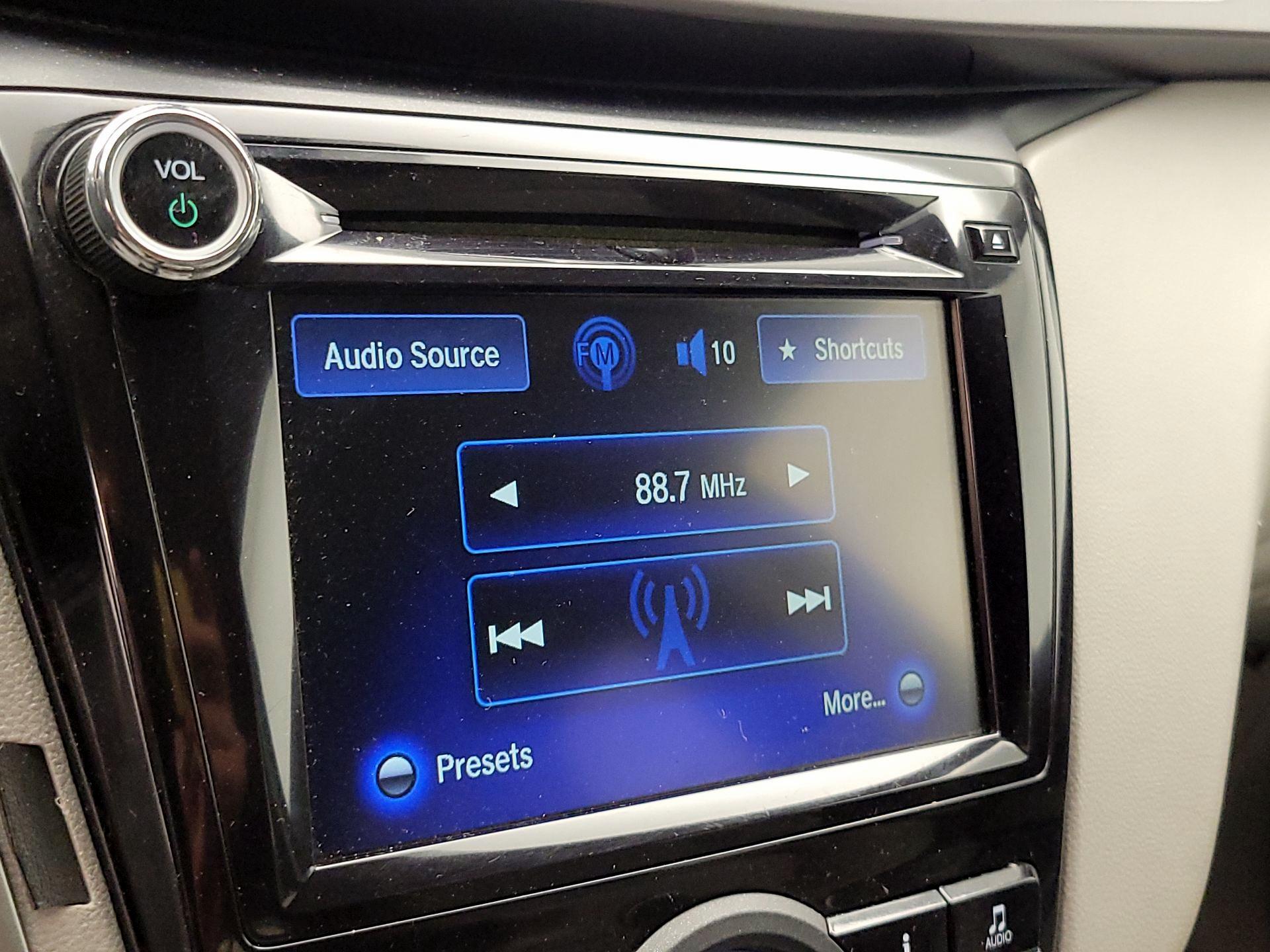 Thumbnail: 2016 Honda Odyssey - 15