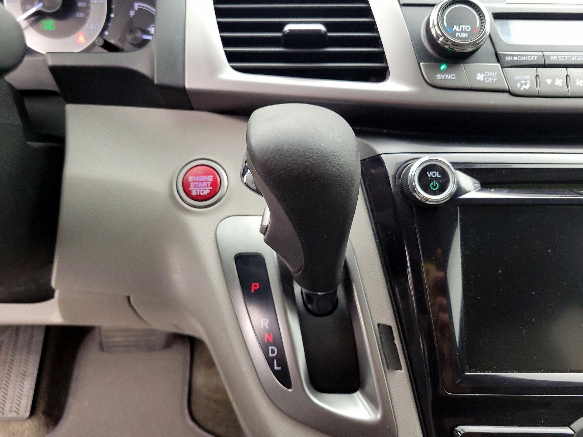 Thumbnail: 2016 Honda Odyssey - 17