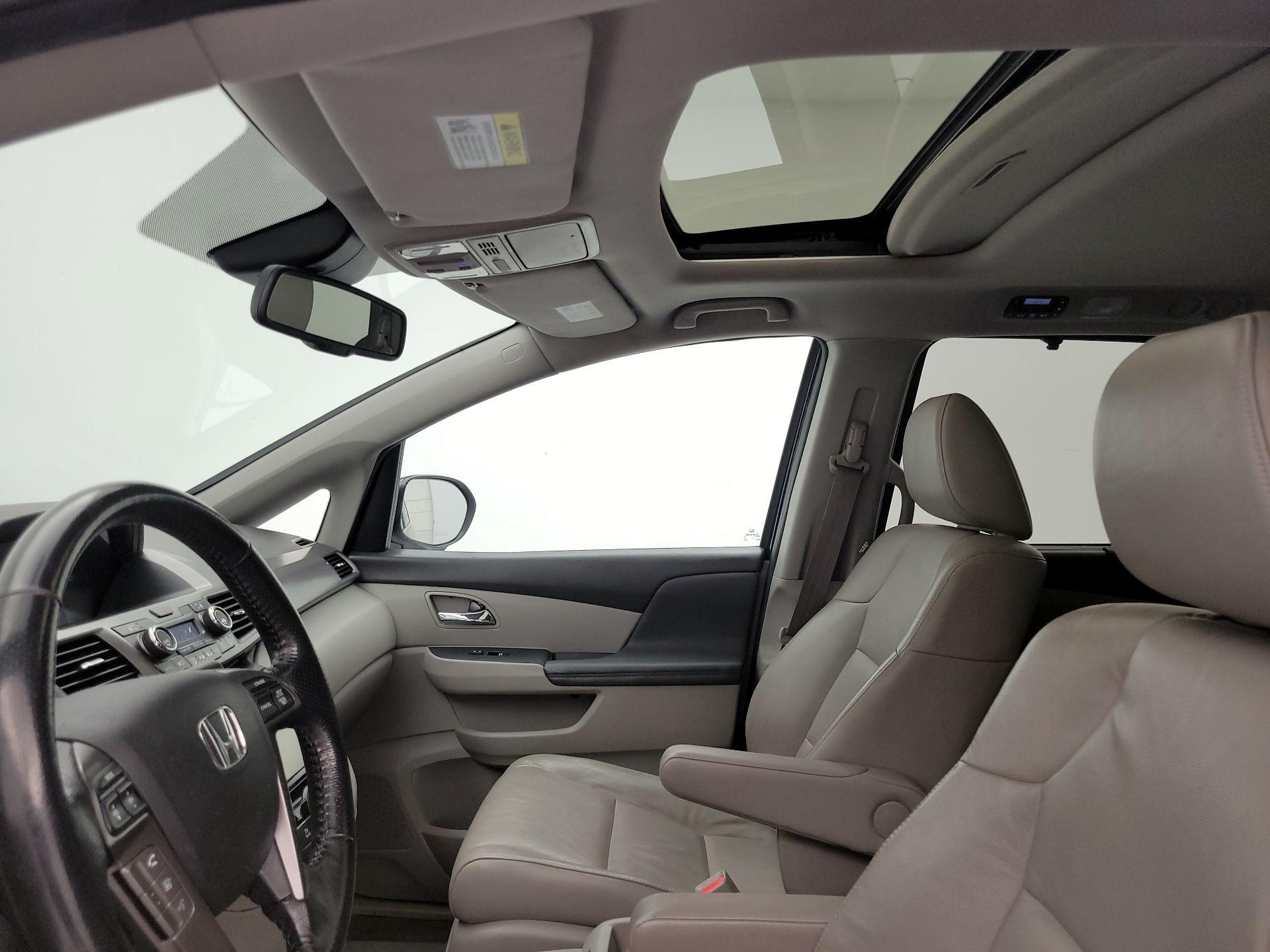 Thumbnail: 2016 Honda Odyssey - 19