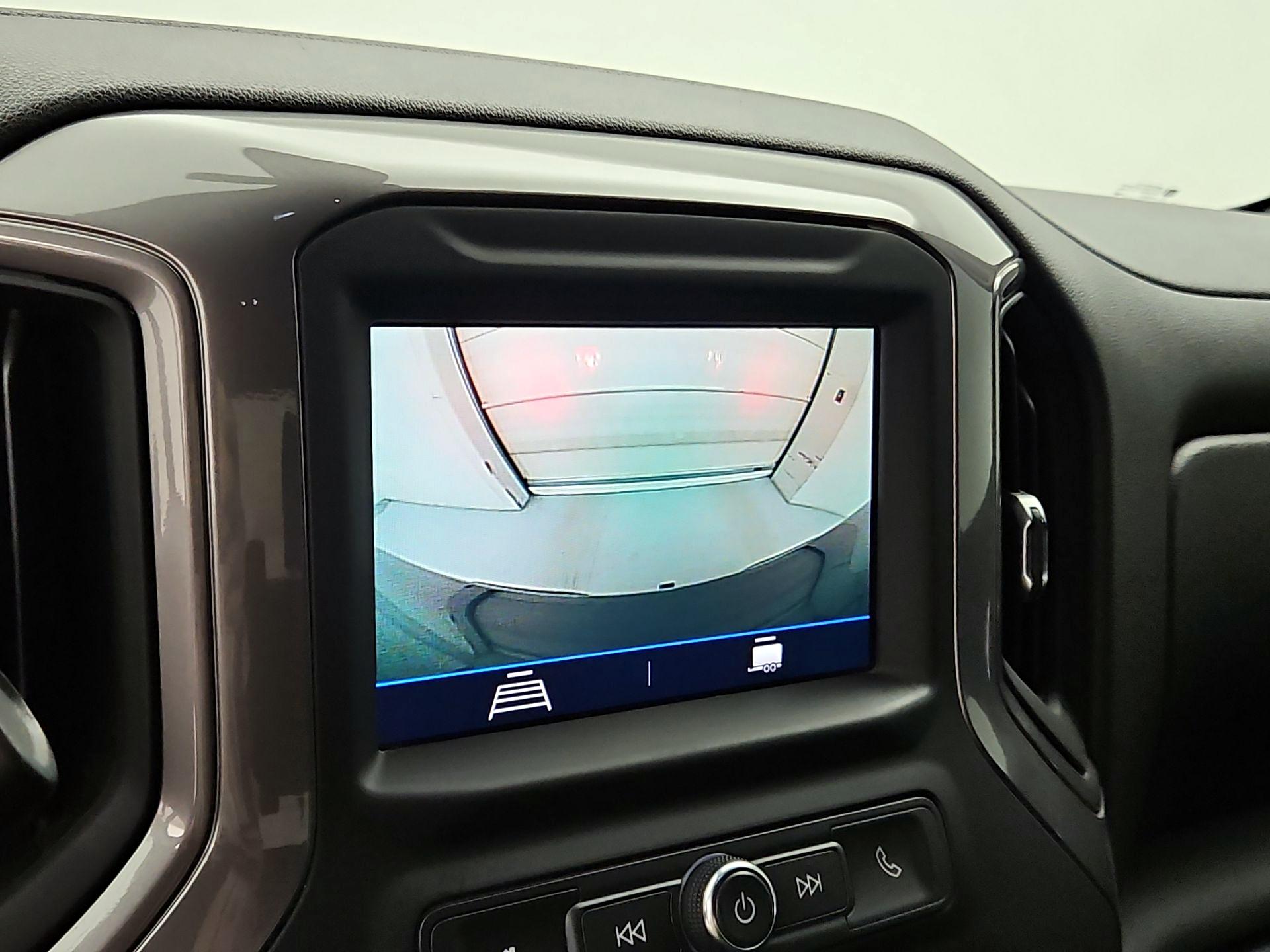 Thumbnail: 2021 Chevrolet Silverado 1500 - 14