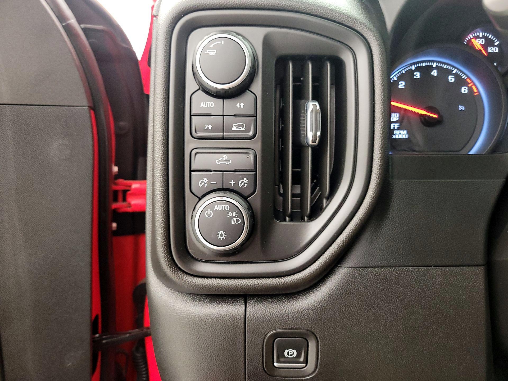 Thumbnail: 2022 Chevrolet Silverado 1500 - 13