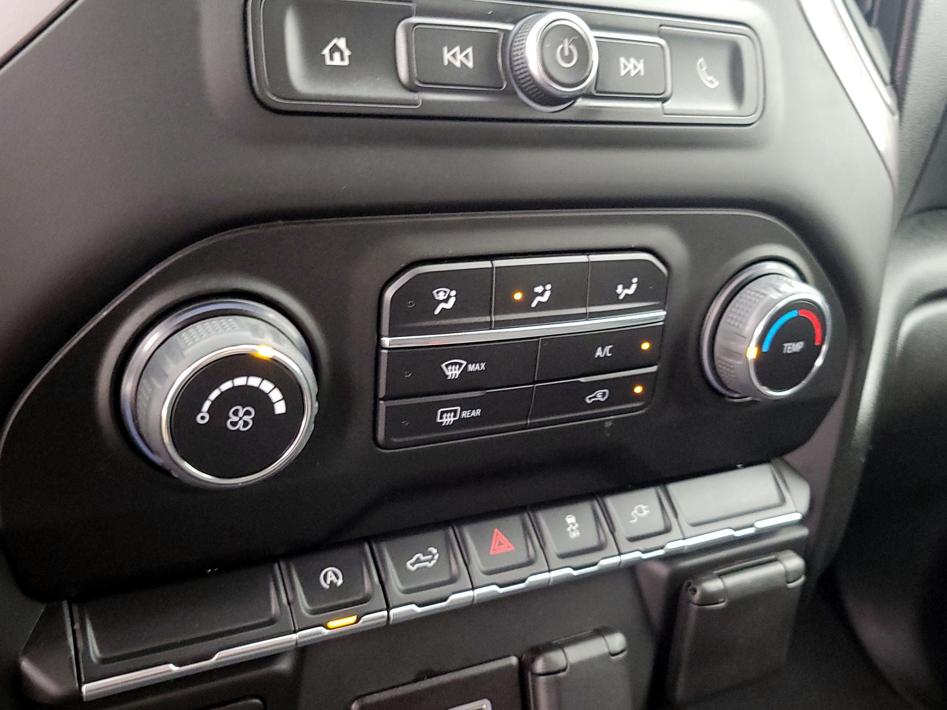 Thumbnail: 2022 Chevrolet Silverado 1500 - 16