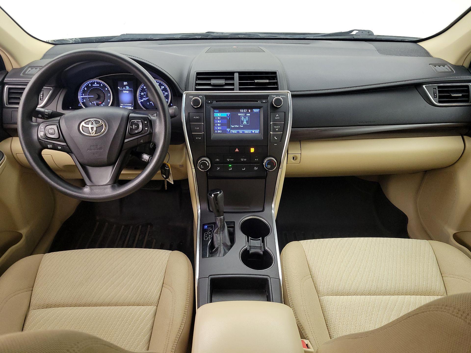 Thumbnail: 2016 Toyota Camry - 9
