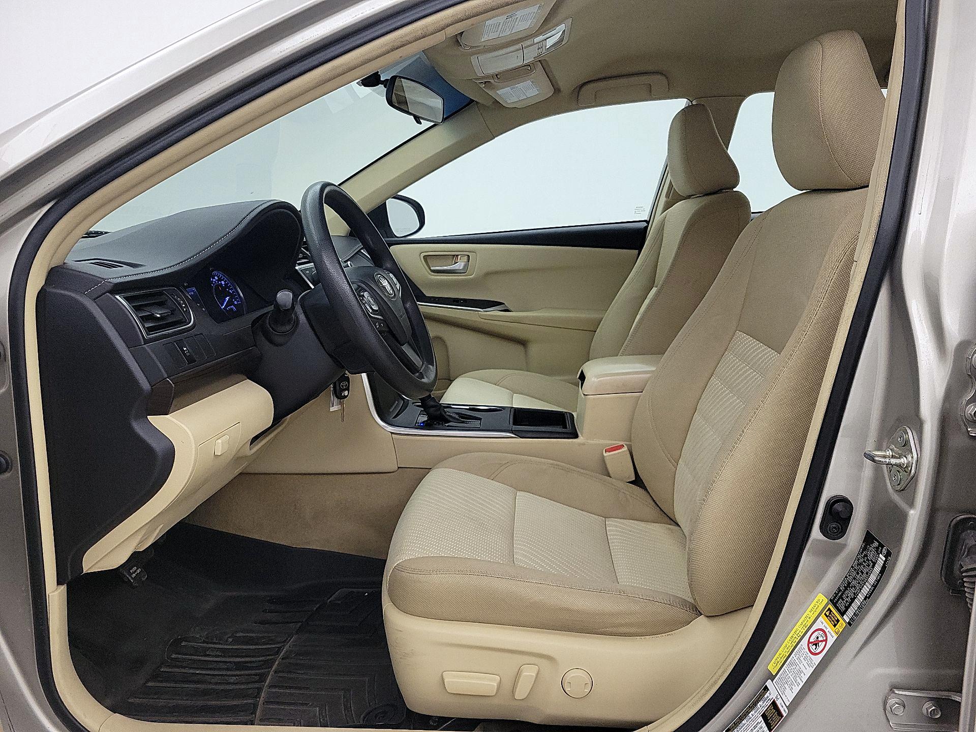 Thumbnail: 2016 Toyota Camry - 11