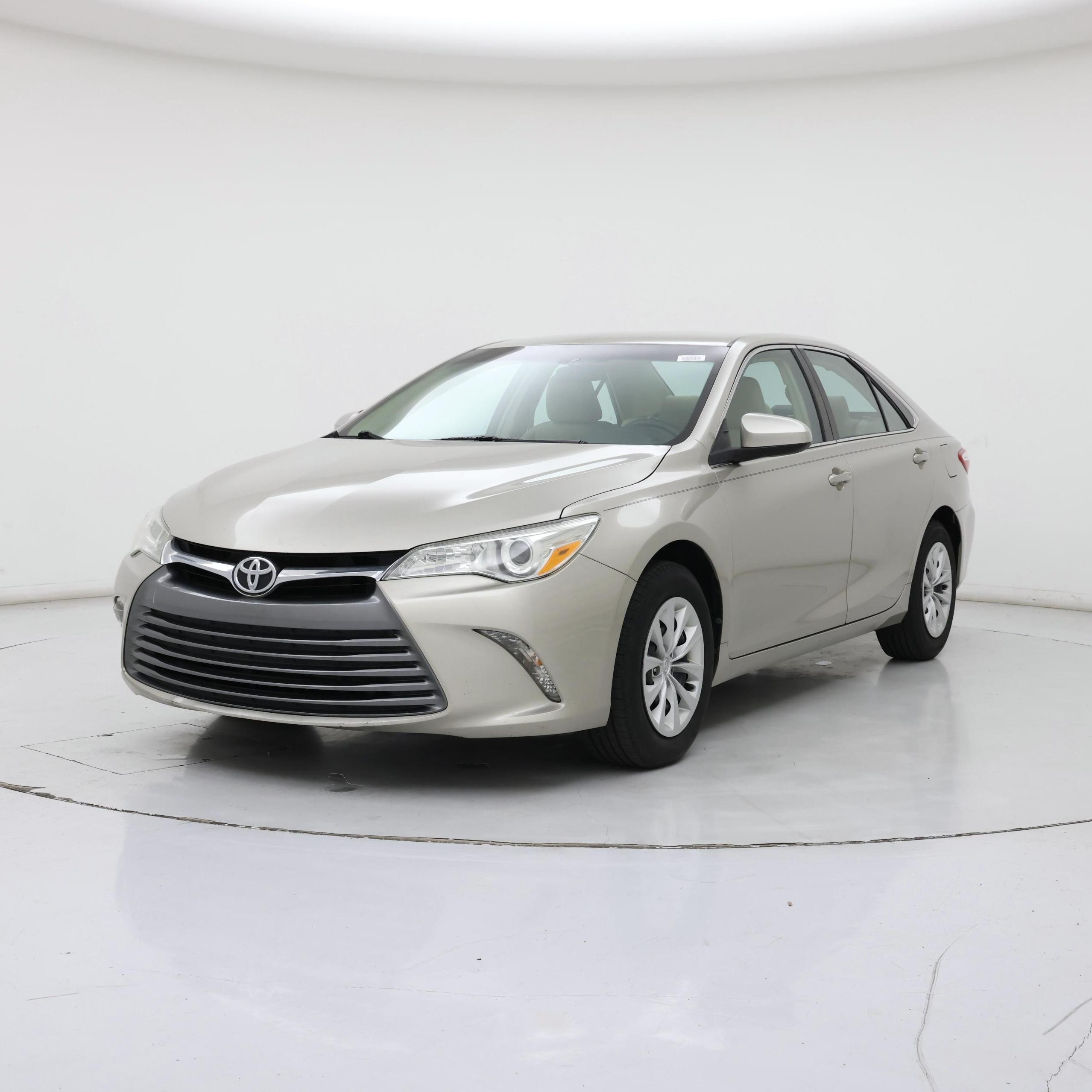 Thumbnail: 2016 Toyota Camry - 4