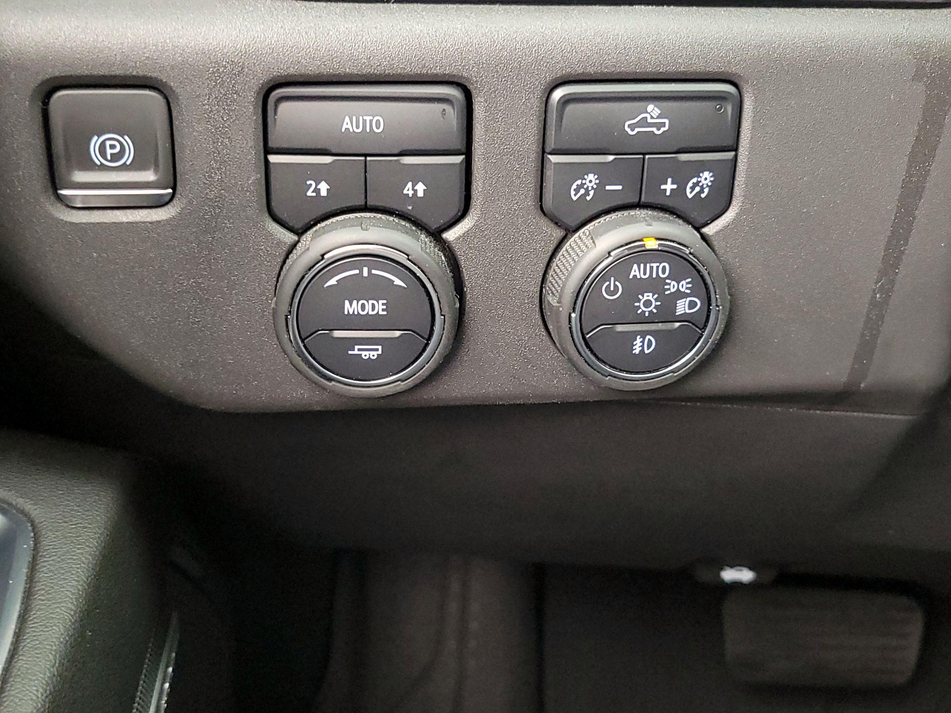 Thumbnail: 2024 Chevrolet Silverado 1500 - 13