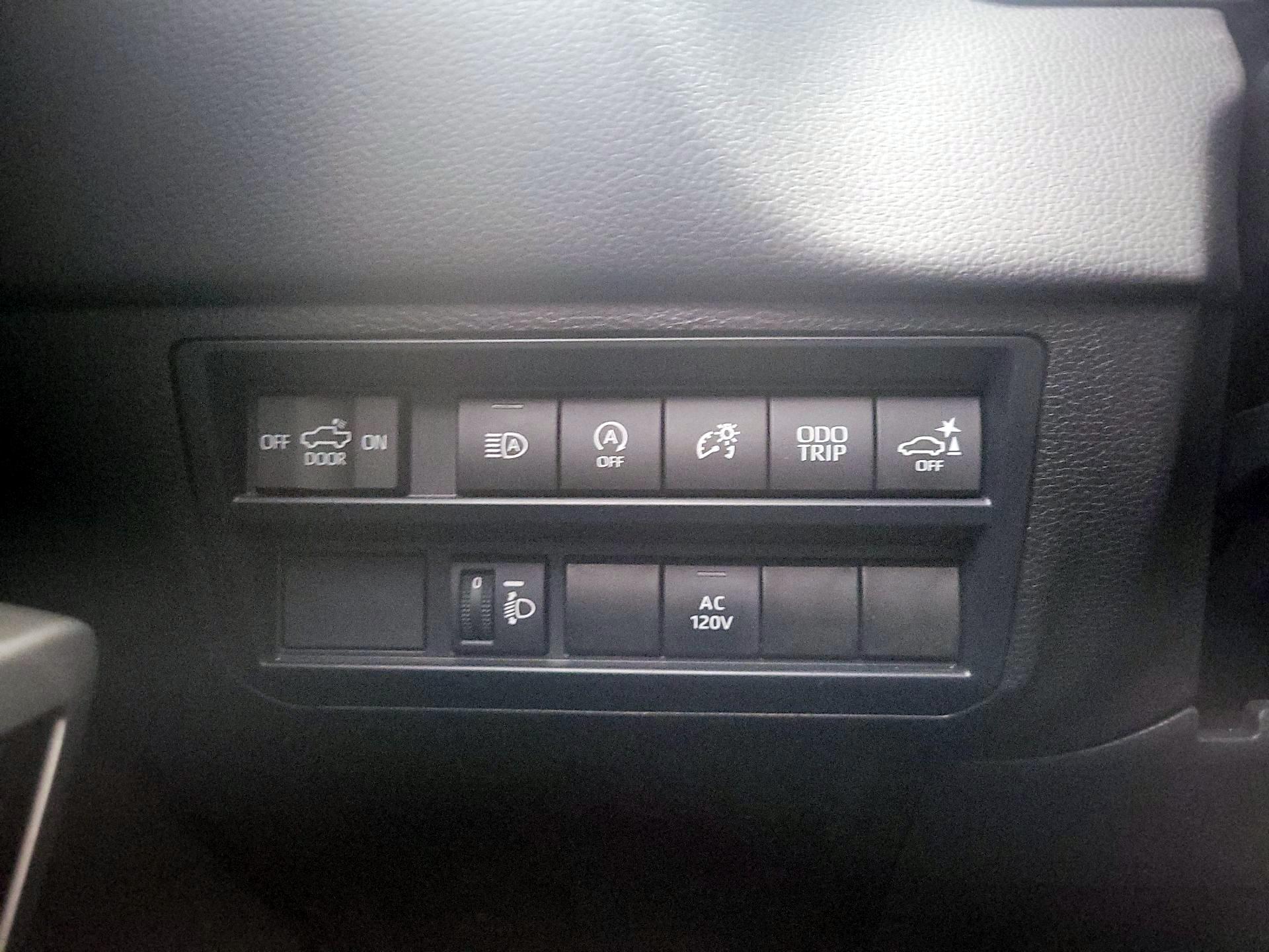 Thumbnail: 2025 Toyota Tundra - 13