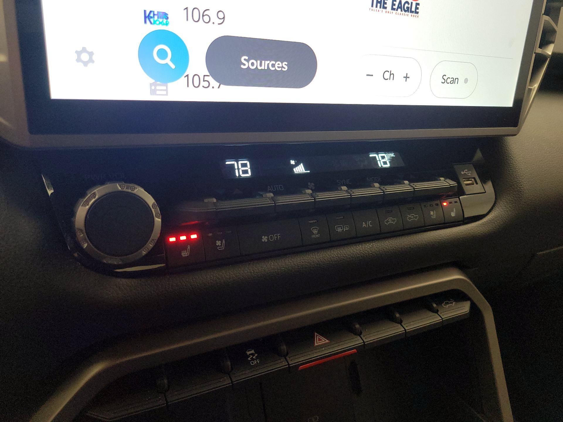 Thumbnail: 2025 Toyota Tundra - 16