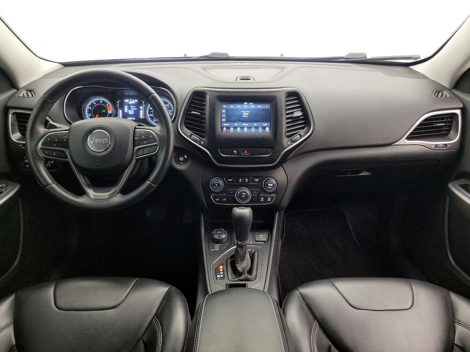 2019 Jeep Cherokee Latitude Plus - Photo 10