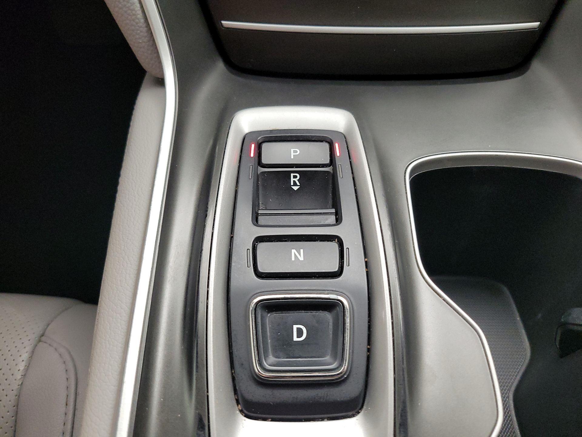 Thumbnail: 2018 Honda Accord - 17
