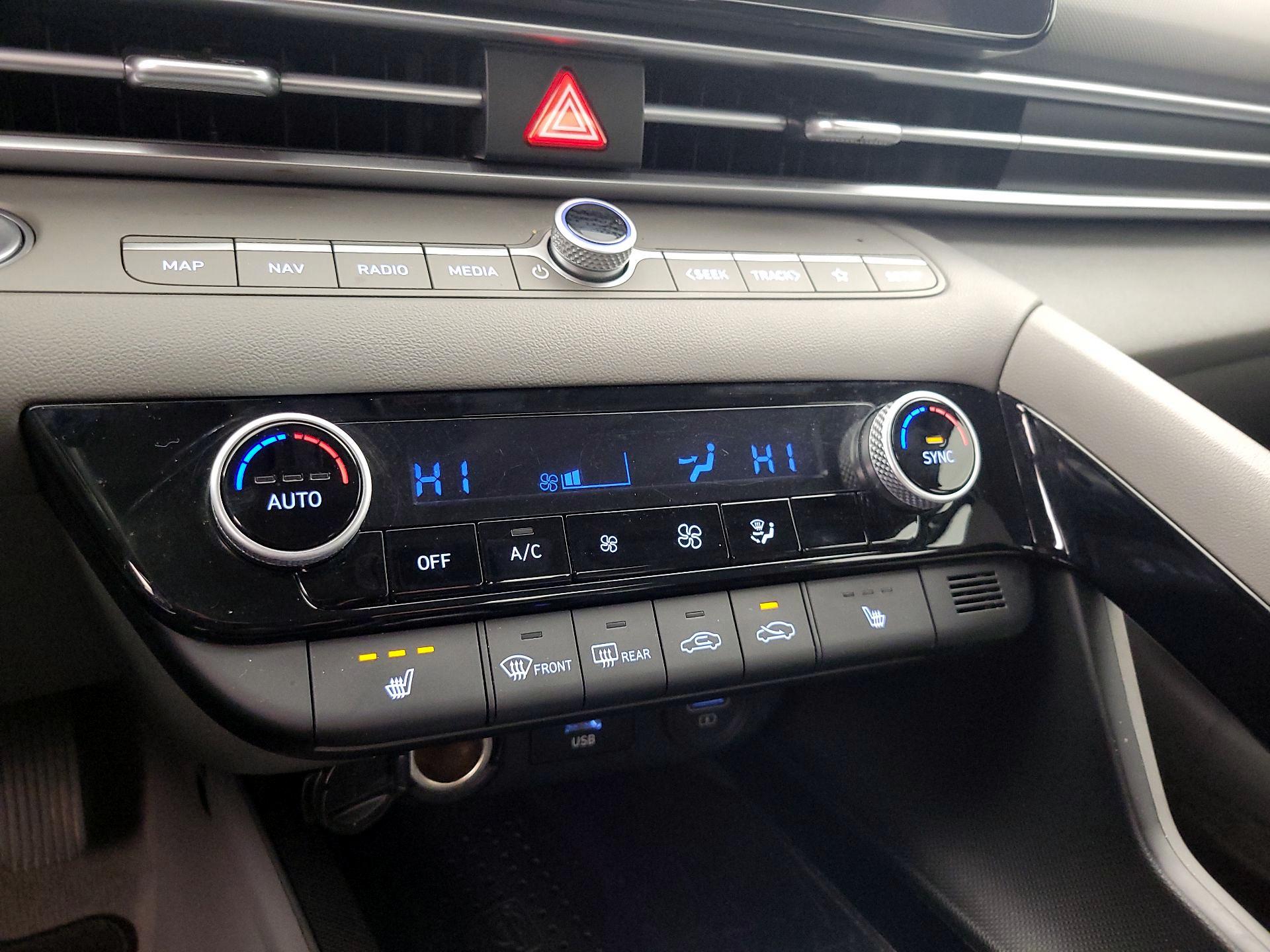 Thumbnail: 2023 Hyundai Elantra - 17