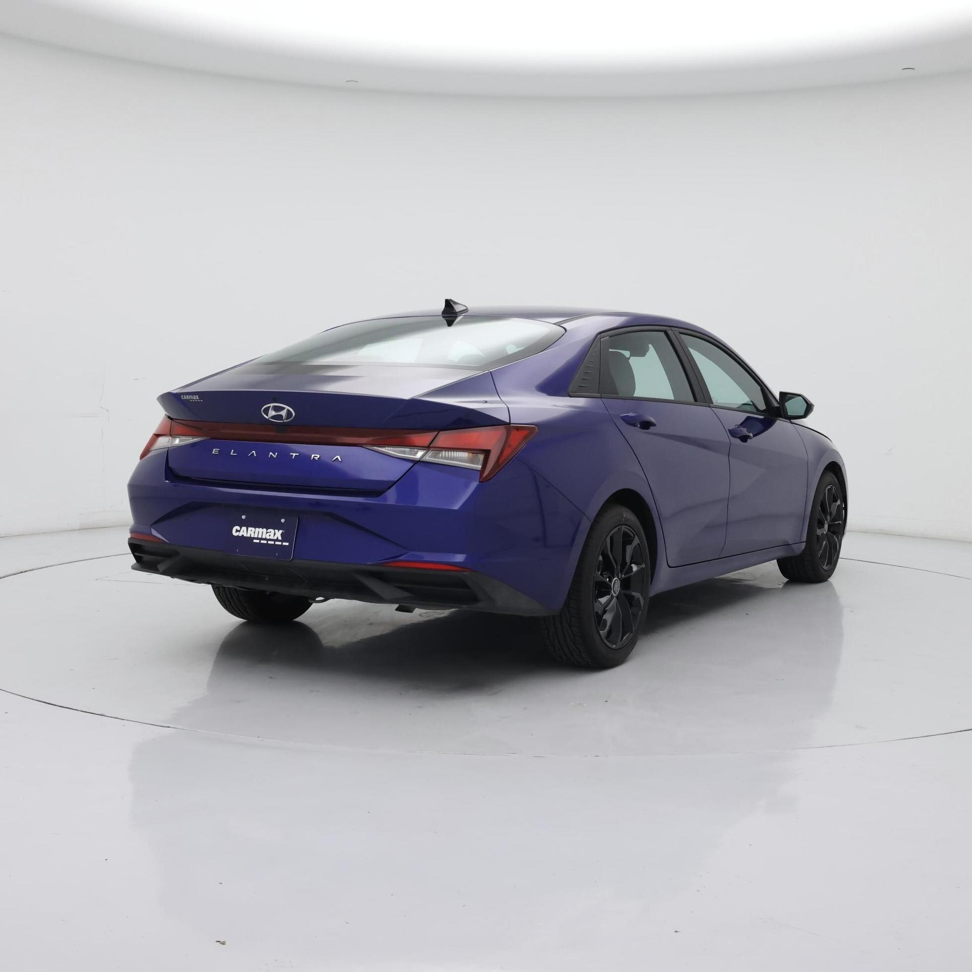 Thumbnail: 2023 Hyundai Elantra - 8