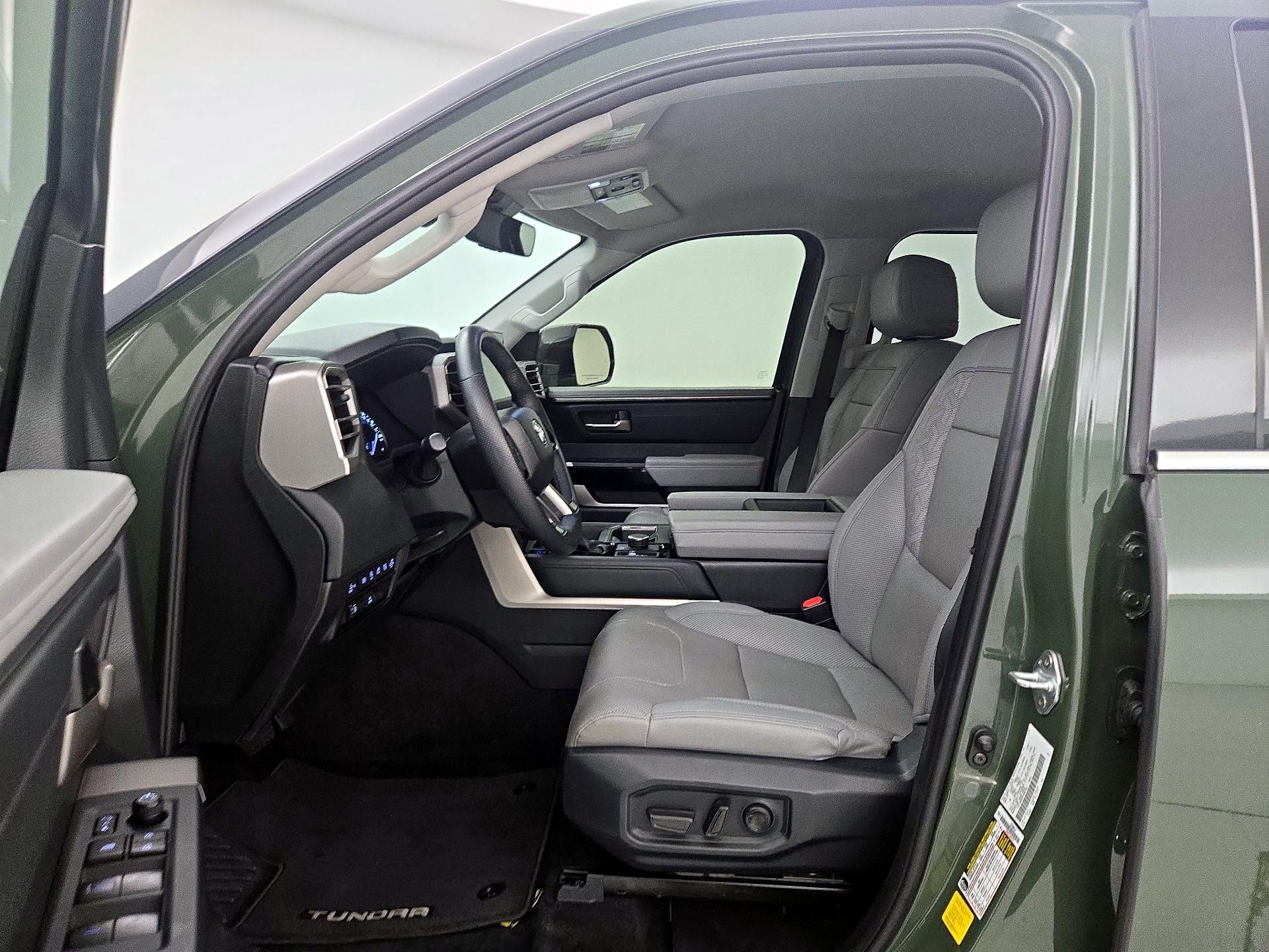 Thumbnail: 2023 Toyota Tundra - 11