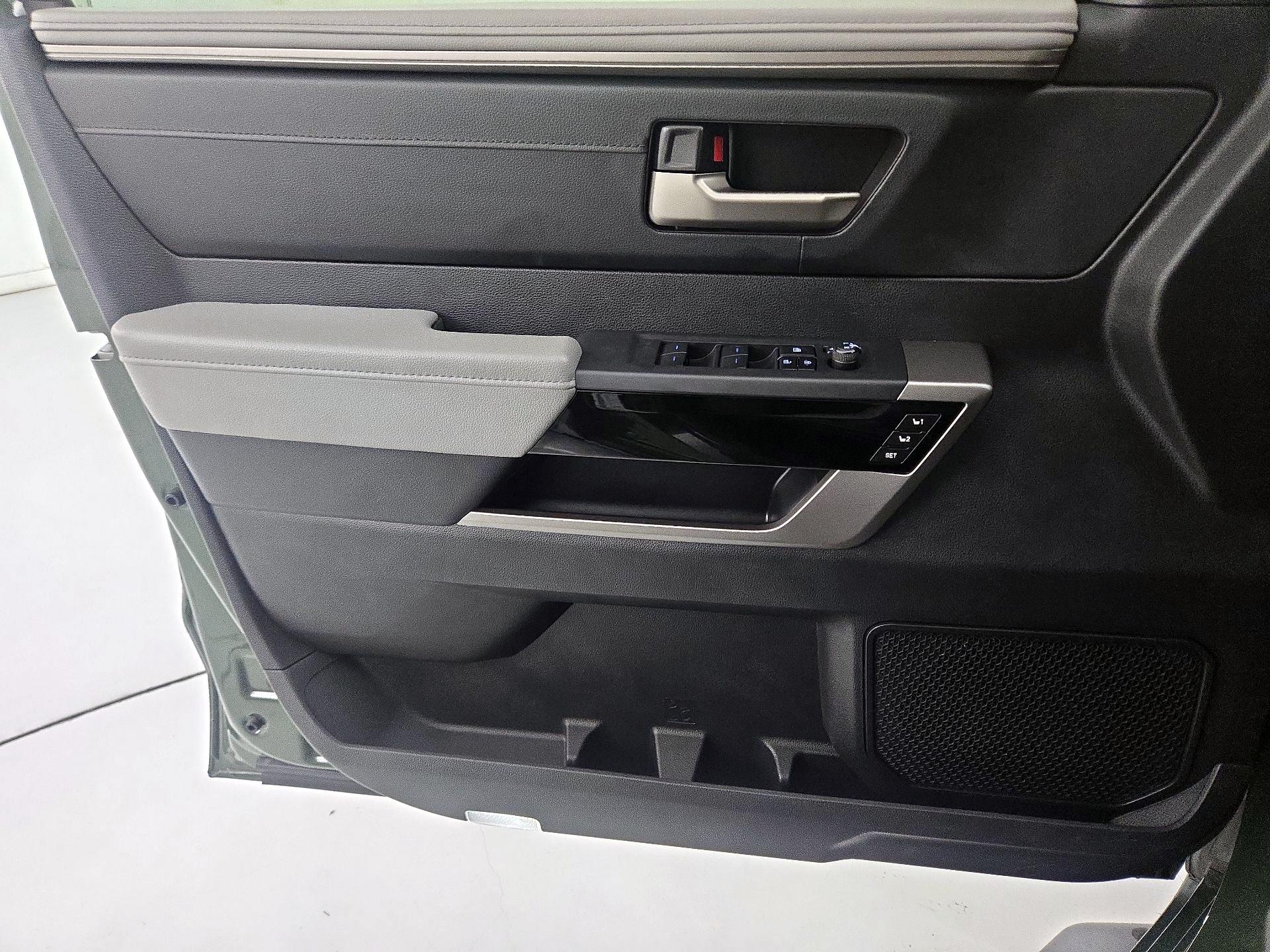 Thumbnail: 2023 Toyota Tundra - 12