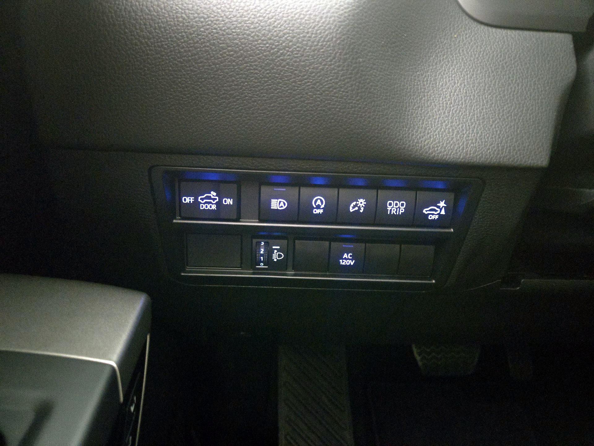 Thumbnail: 2023 Toyota Tundra - 13