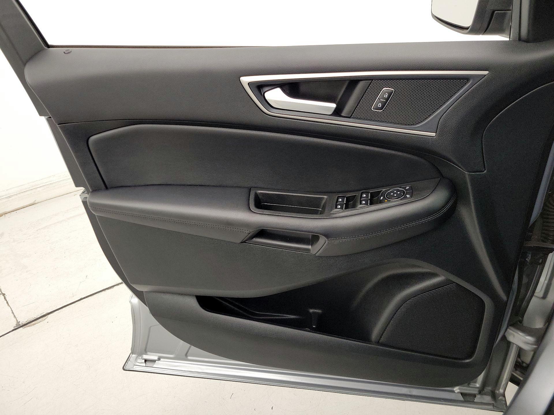 Thumbnail: 2023 Ford Edge - 12