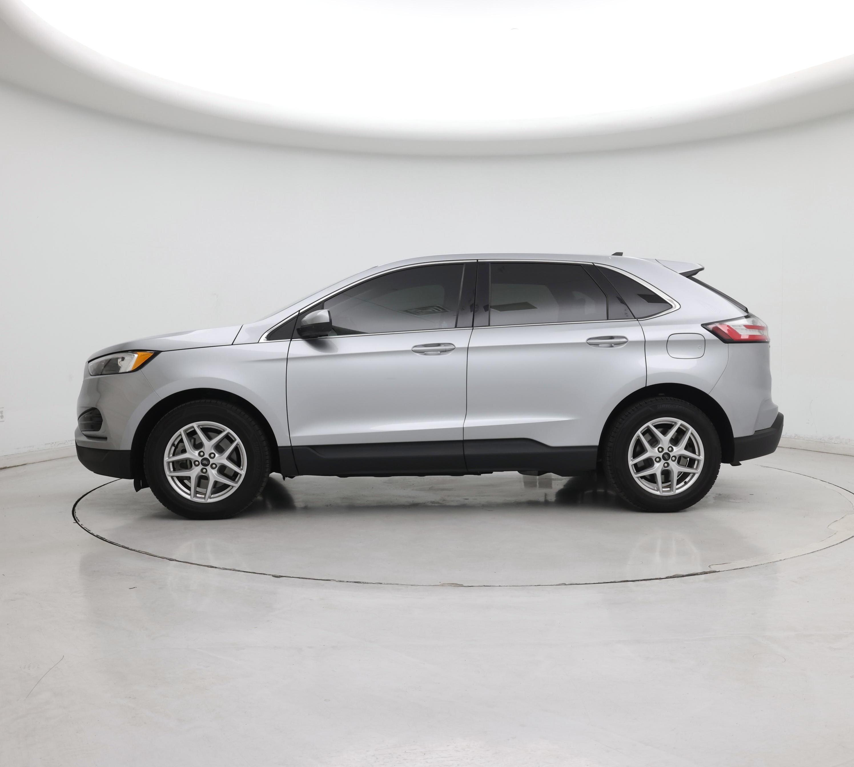 Thumbnail: 2023 Ford Edge - 3