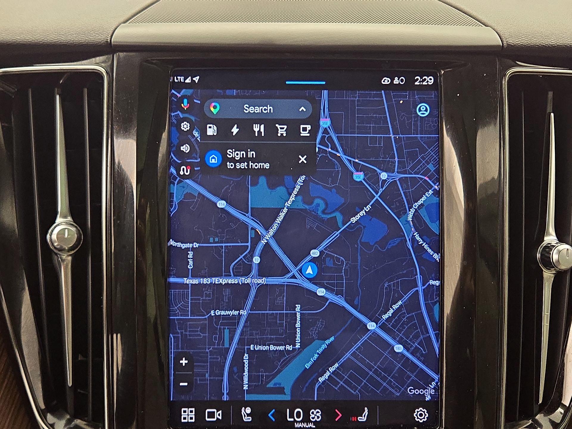 Thumbnail: 2022 Volvo XC60 - 14