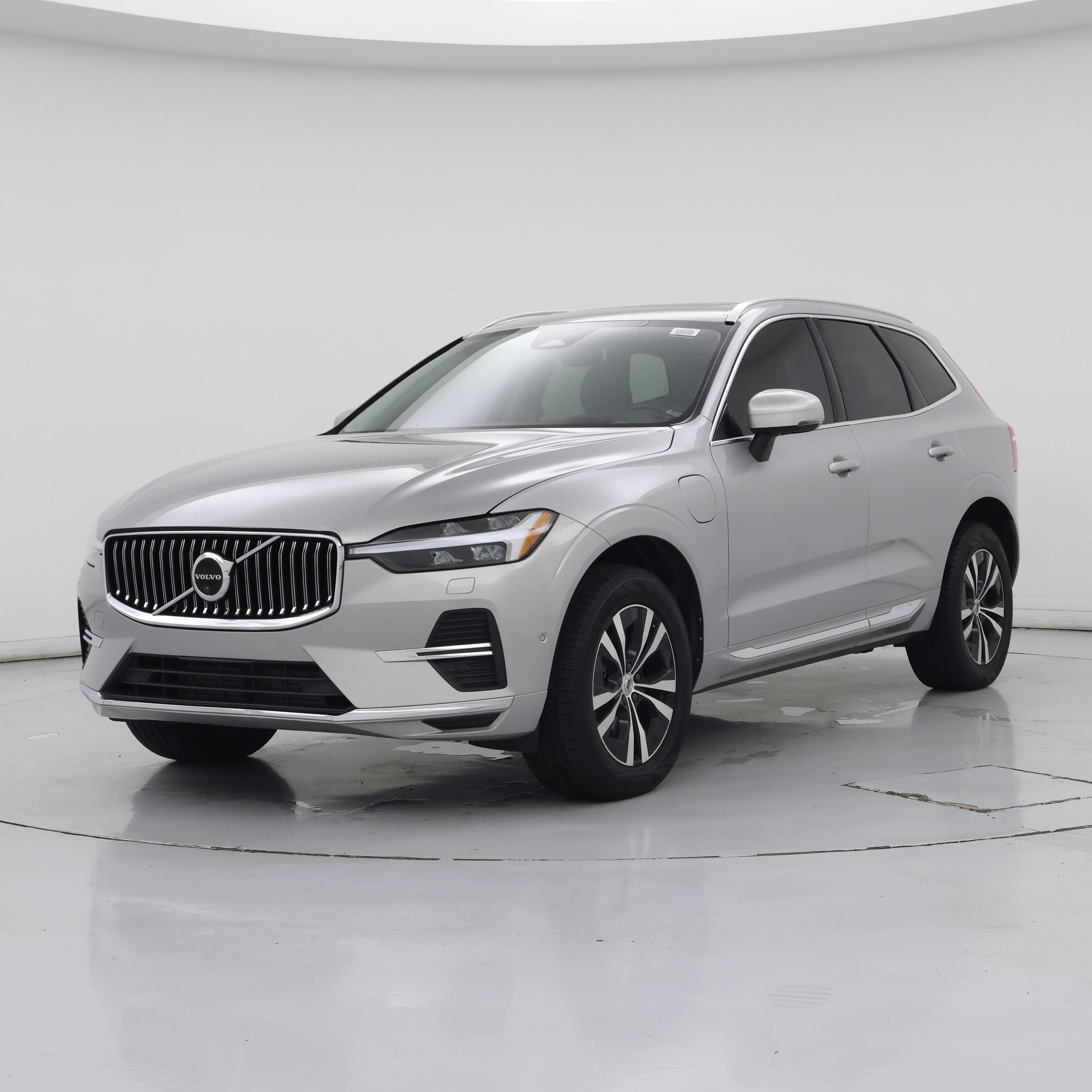 Thumbnail: 2022 Volvo XC60 - 4