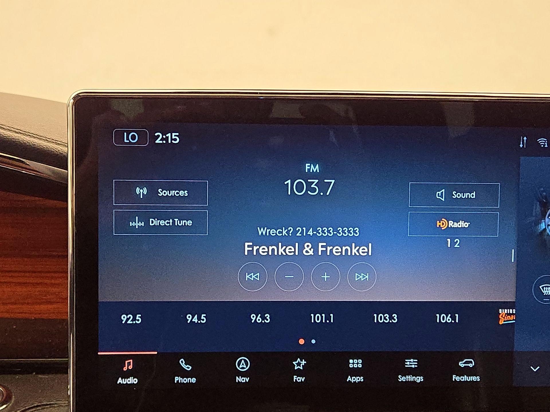 Thumbnail: 2024 Lincoln Navigator - 16