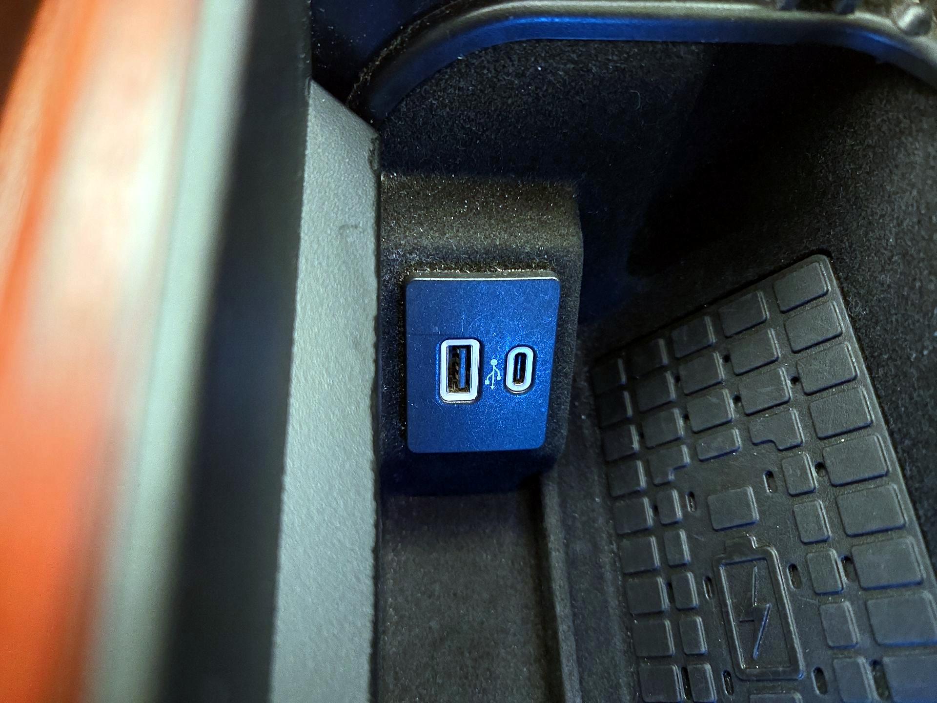 Thumbnail: 2024 Lincoln Navigator - 19