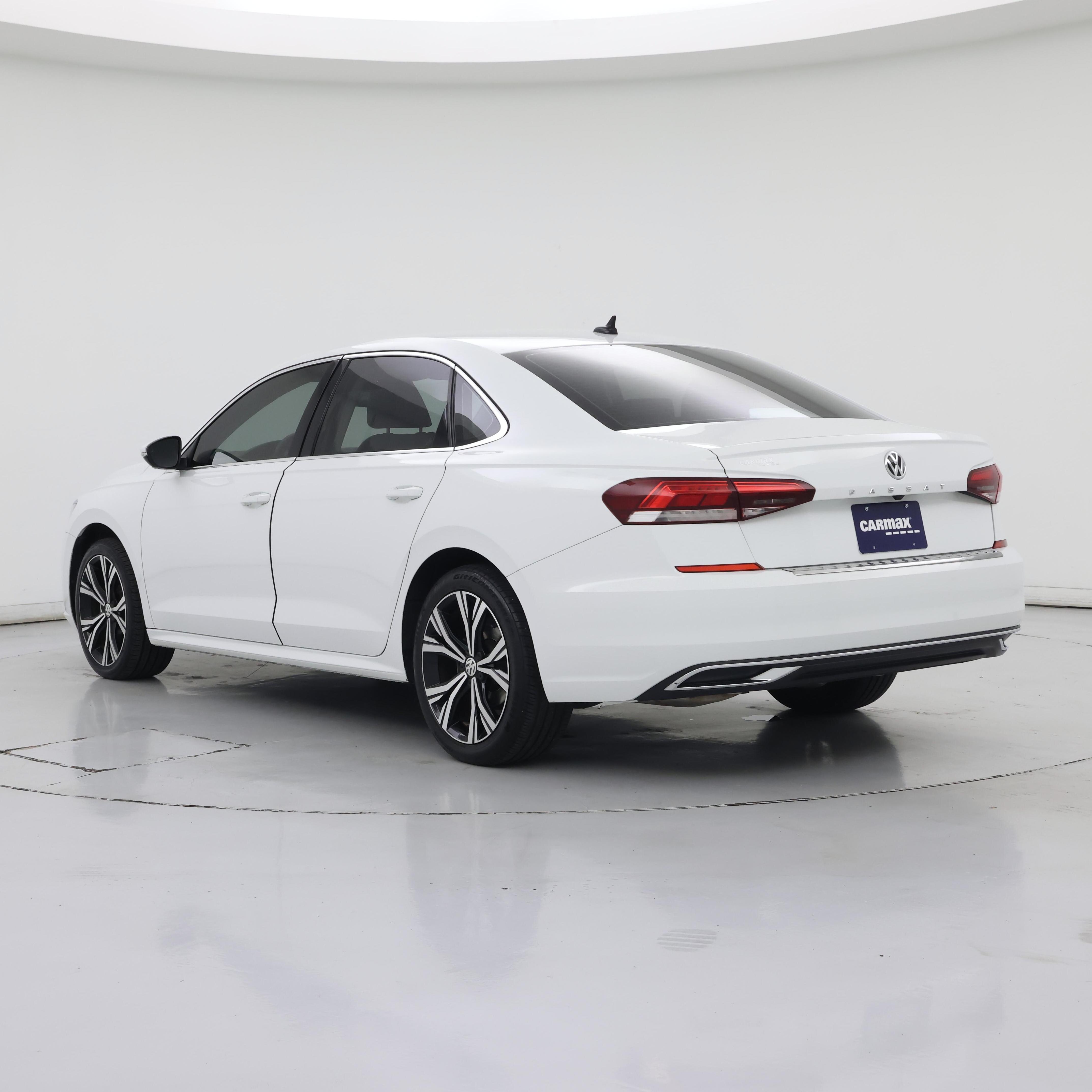 Thumbnail: 2022 Volkswagen Passat - 2