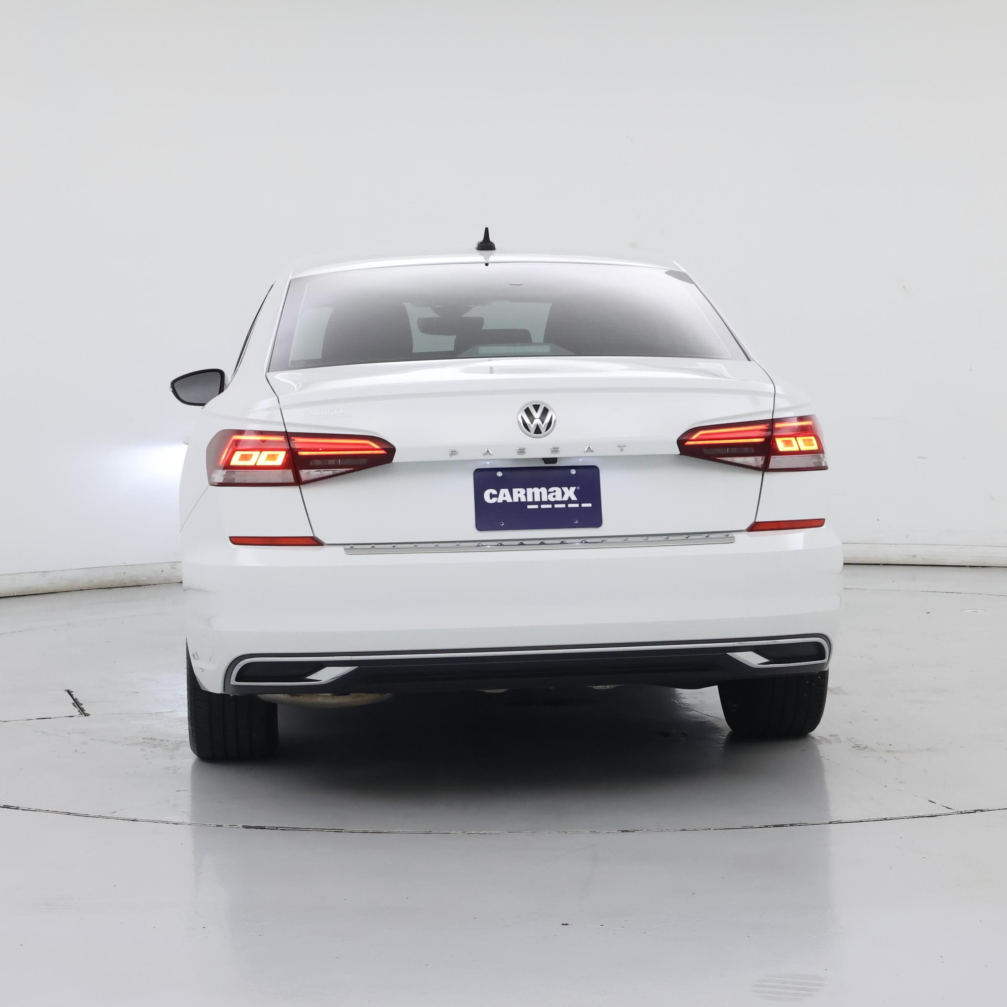 Thumbnail: 2022 Volkswagen Passat - 6