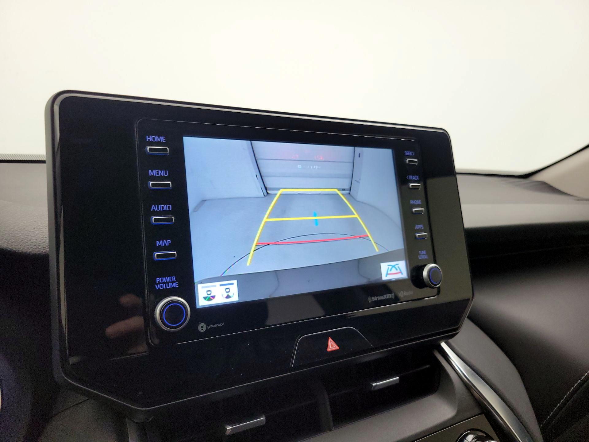 Thumbnail: 2021 Toyota Venza - 14