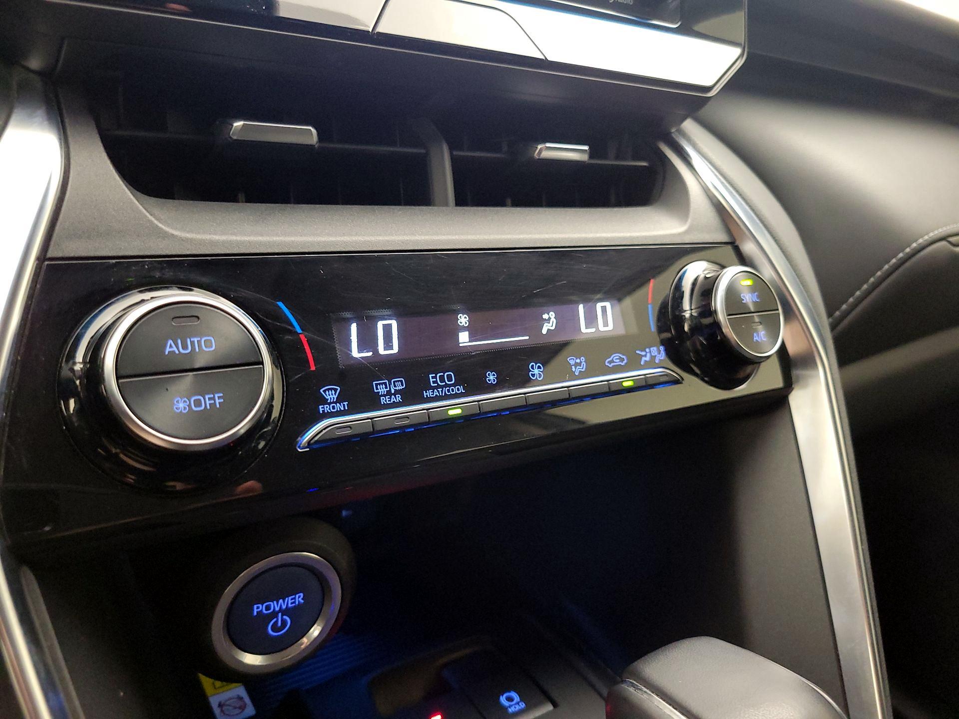 Thumbnail: 2021 Toyota Venza - 16