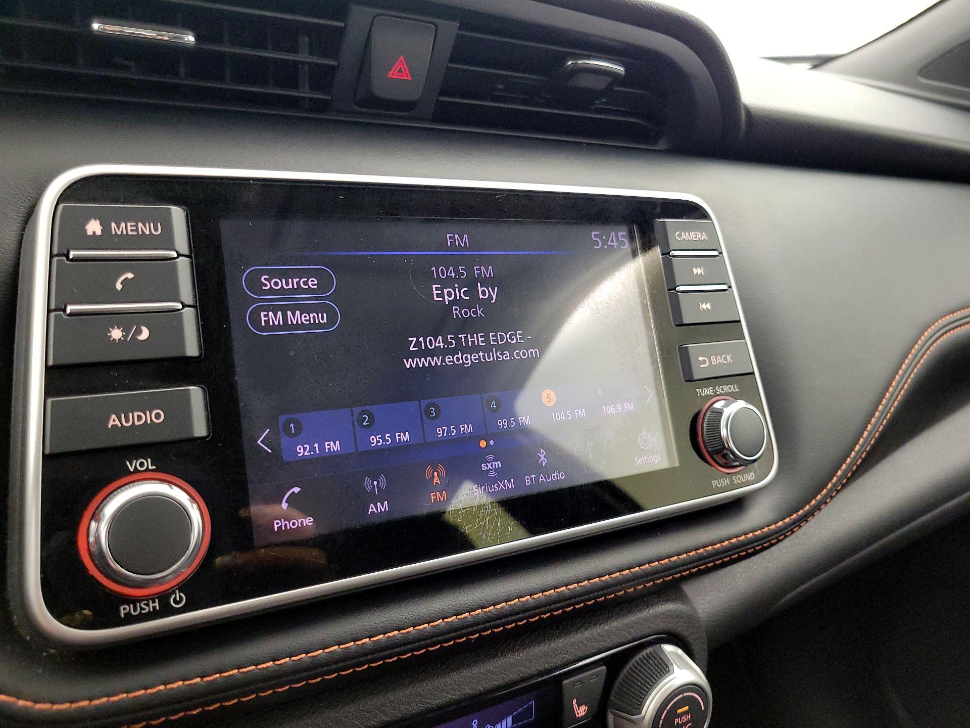 Thumbnail: 2019 Nissan Kicks - 15