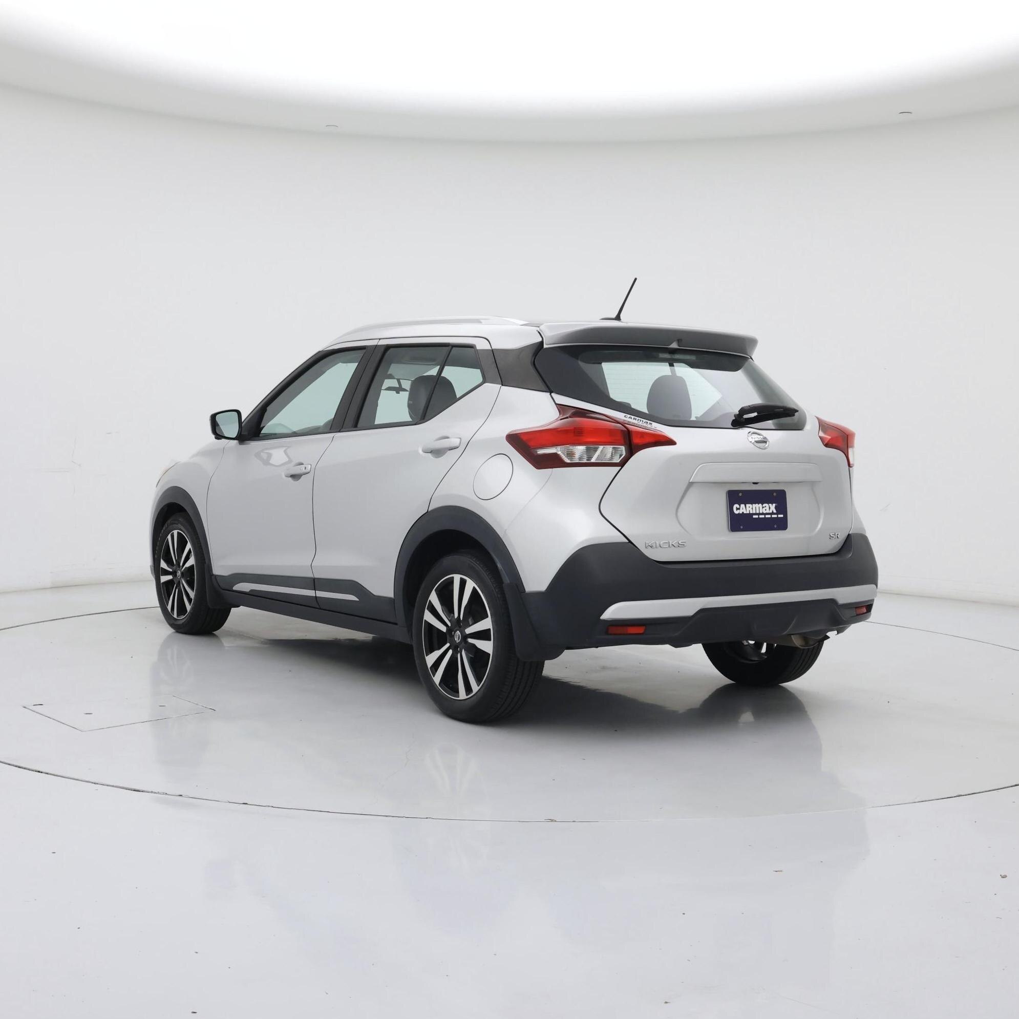 Thumbnail: 2019 Nissan Kicks - 2