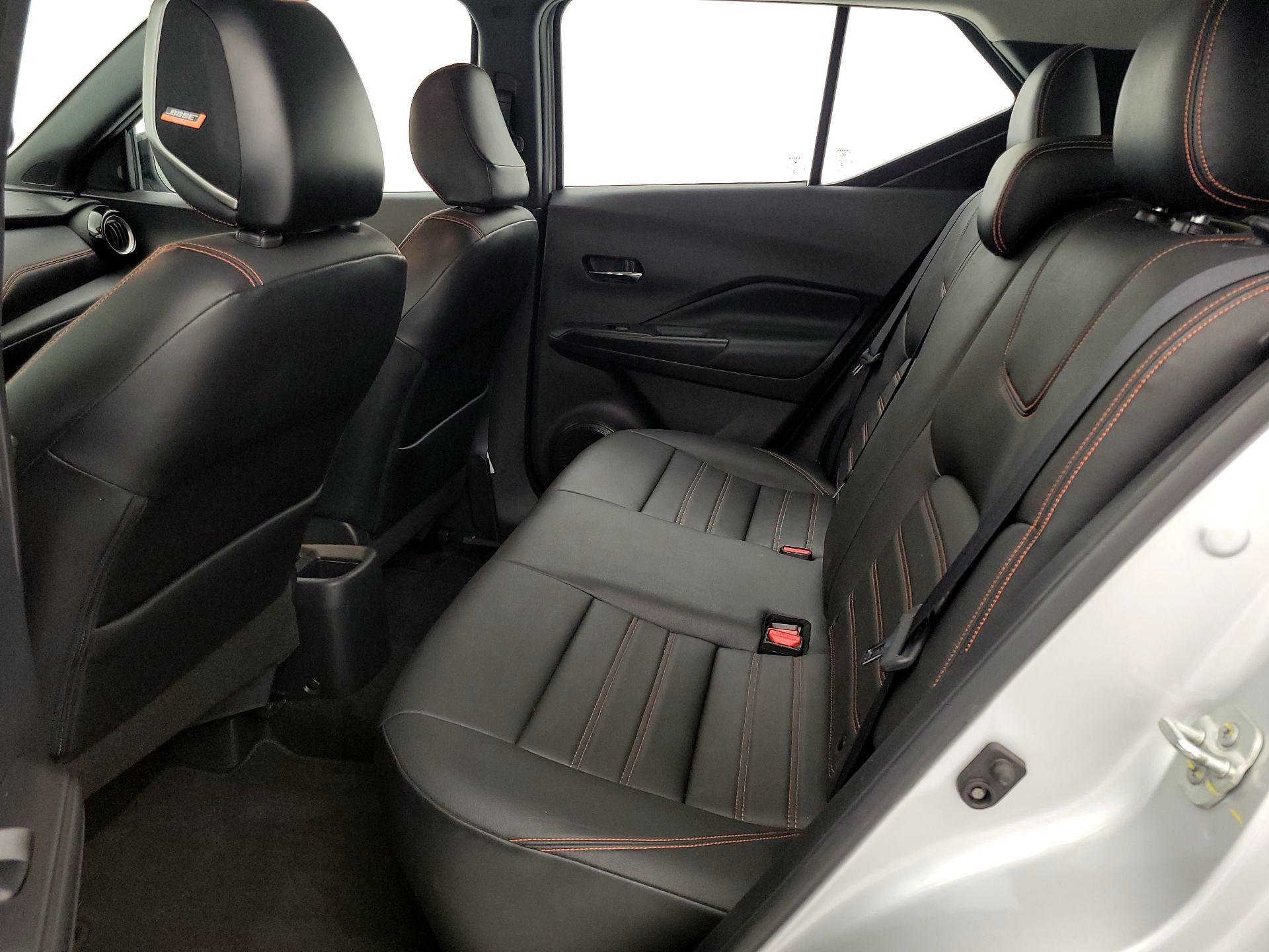 Thumbnail: 2019 Nissan Kicks - 19