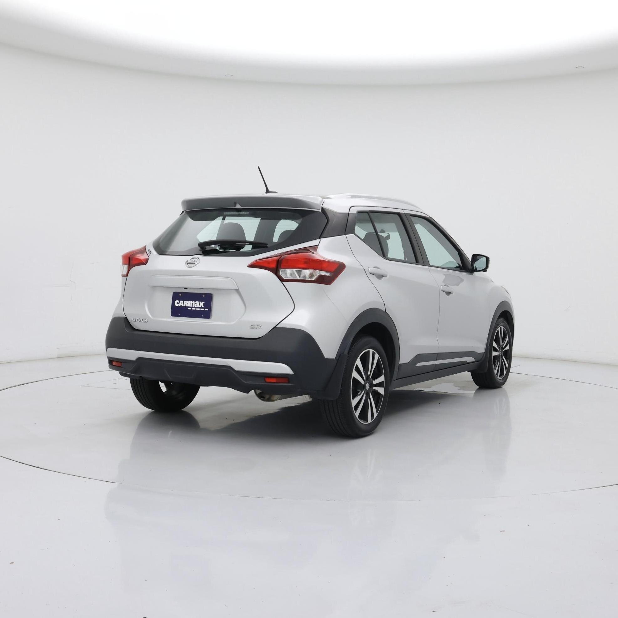 Thumbnail: 2019 Nissan Kicks - 8