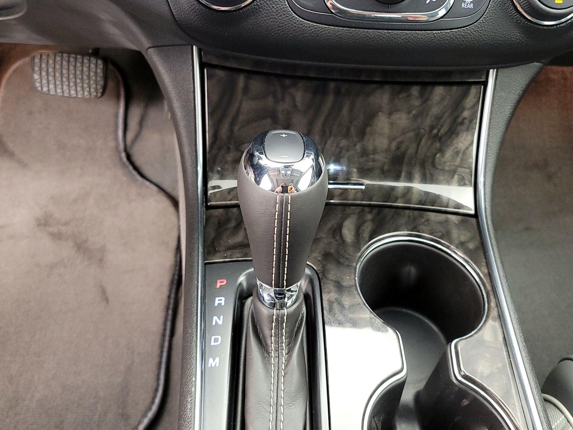 Thumbnail: 2015 Chevrolet Impala - 18