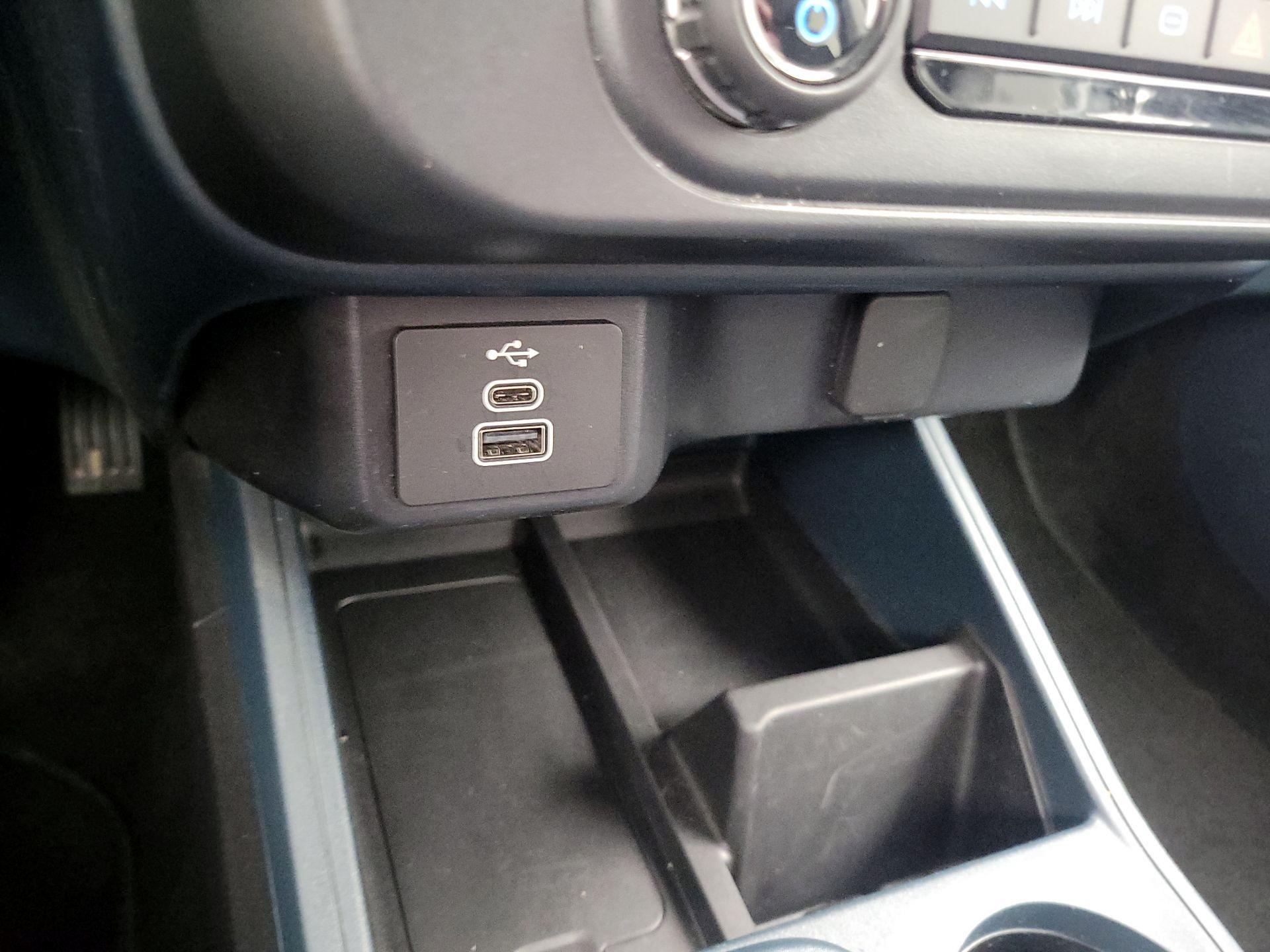 Thumbnail: 2025 Ford Maverick - 18