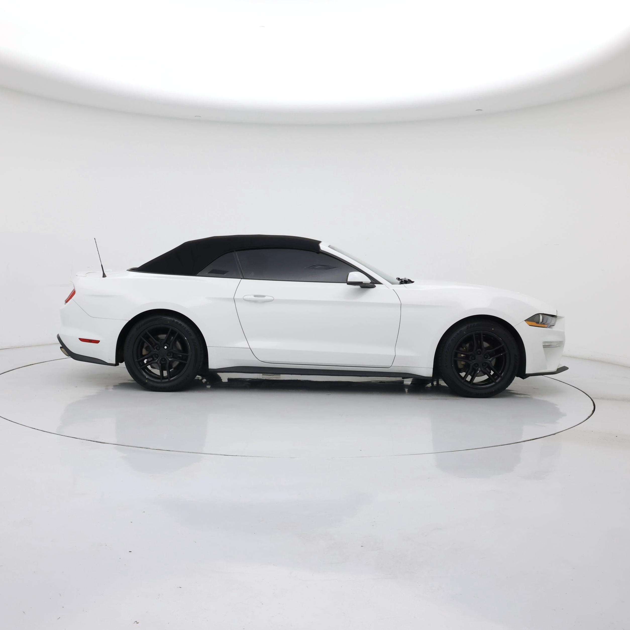 Thumbnail: 2018 Ford Mustang - 7