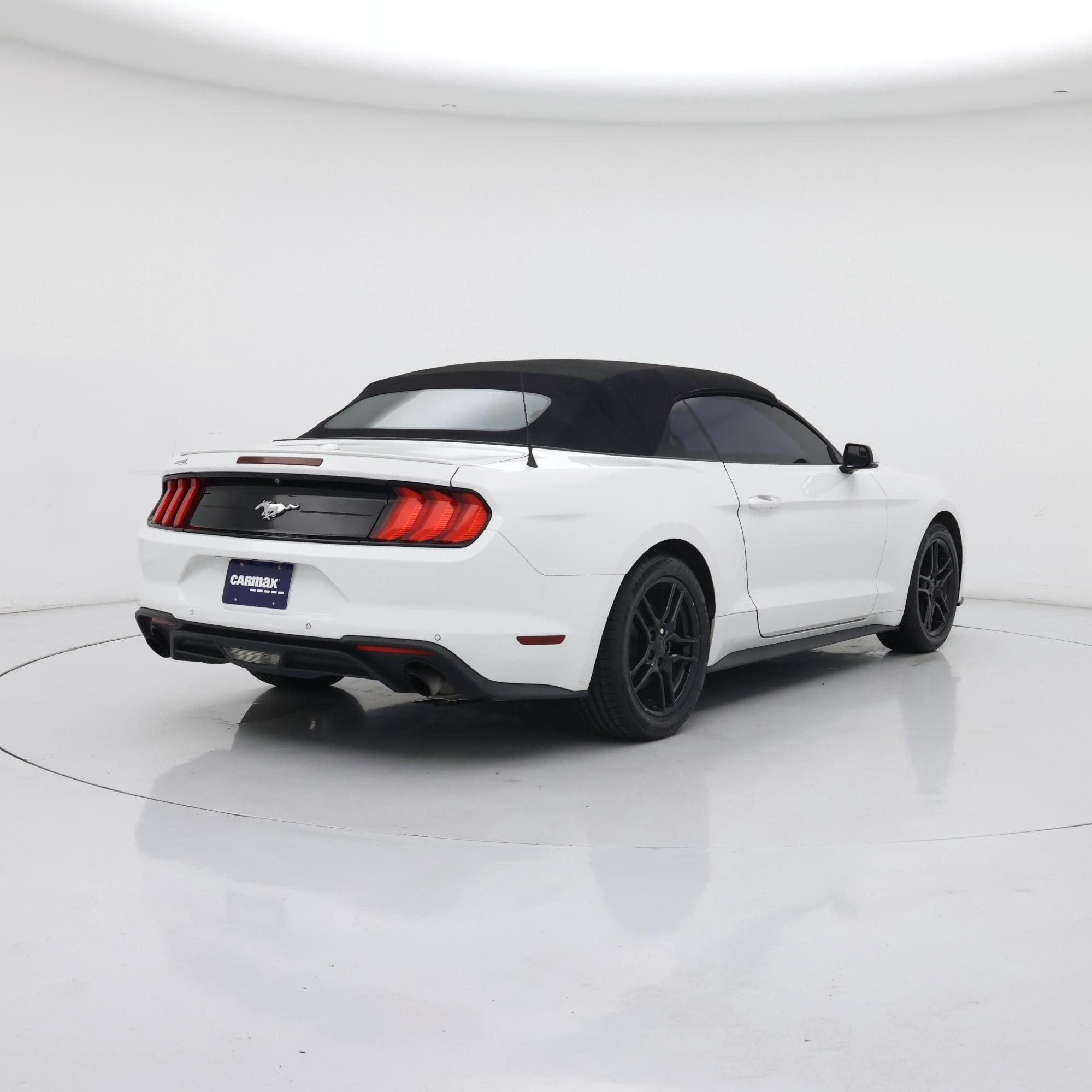 Thumbnail: 2018 Ford Mustang - 8
