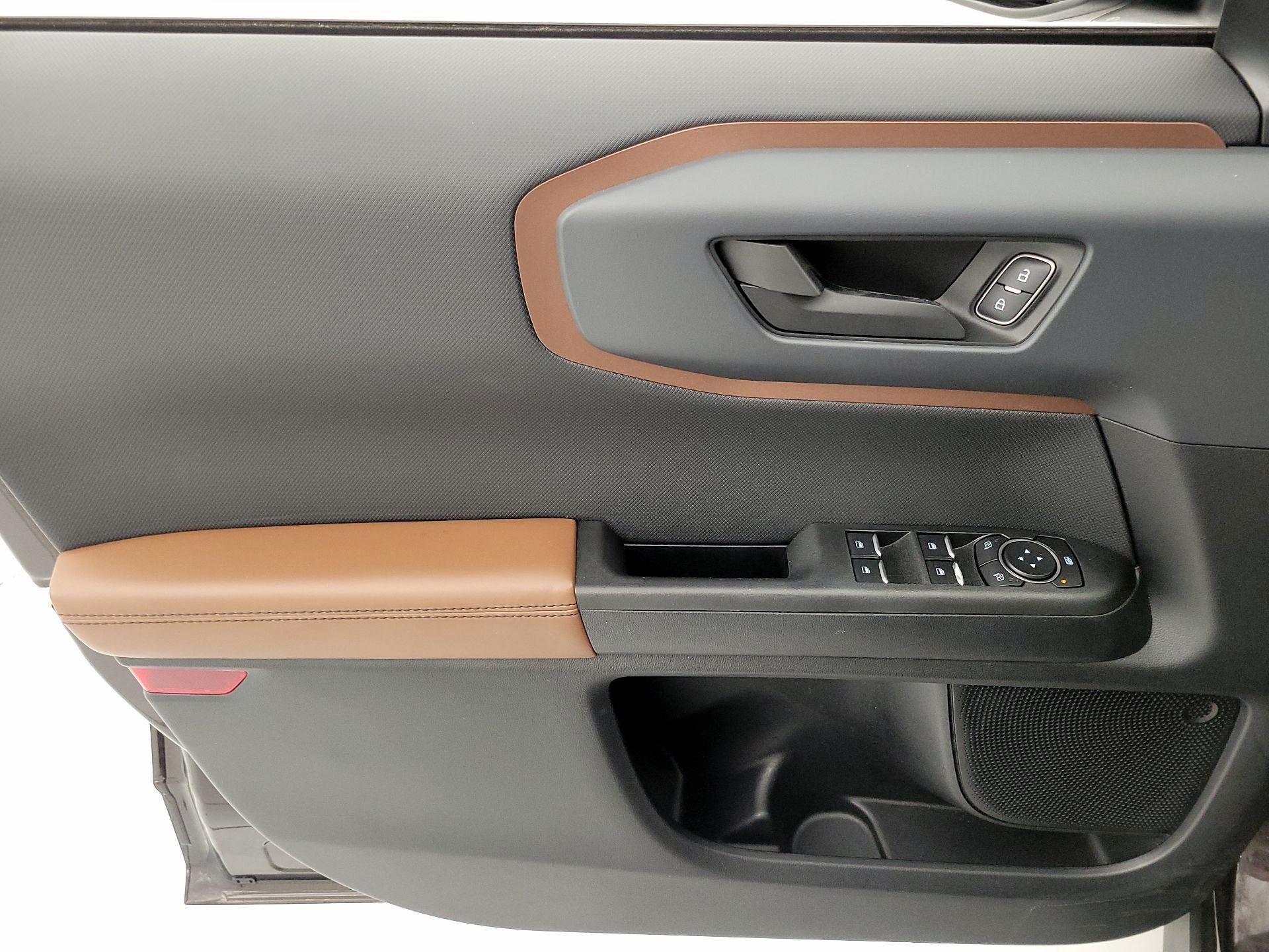 Thumbnail: 2021 Ford Bronco Sport - 12