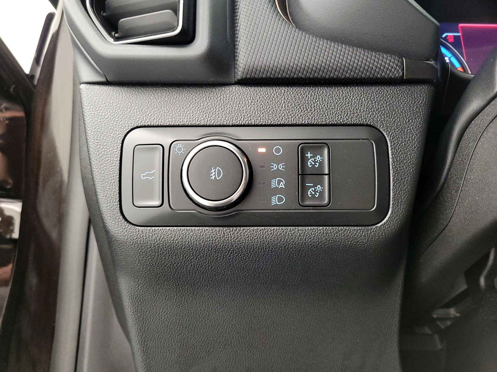 Thumbnail: 2021 Ford Bronco Sport - 13