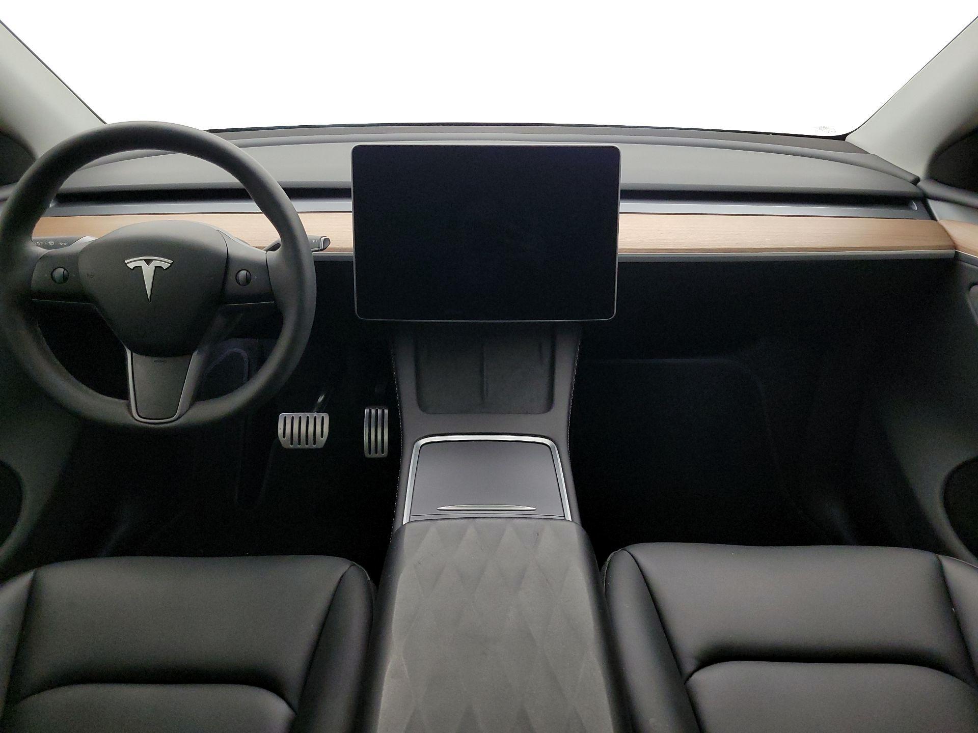 Thumbnail: 2024 Tesla Model Y - 9