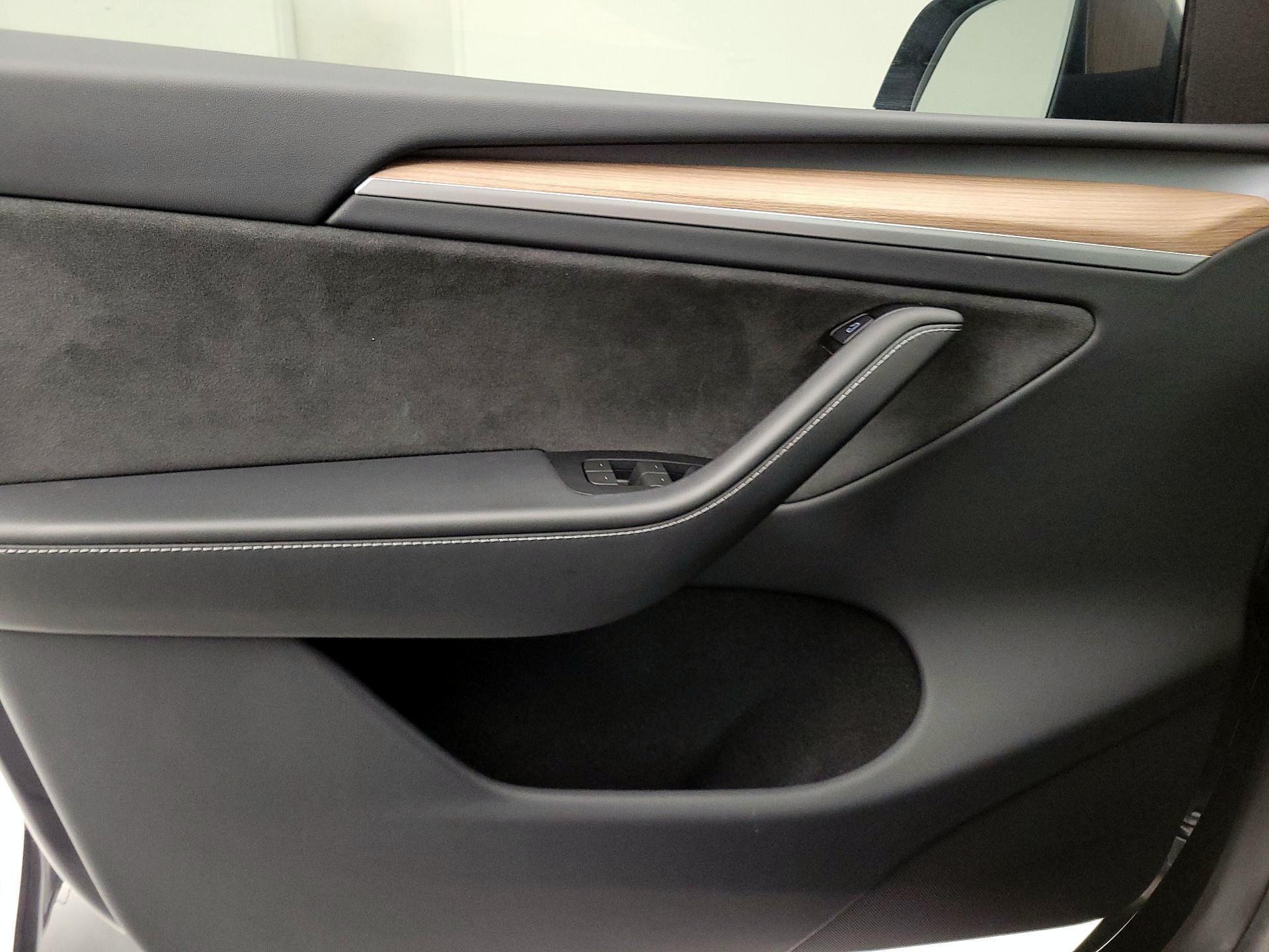 Thumbnail: 2024 Tesla Model Y - 12