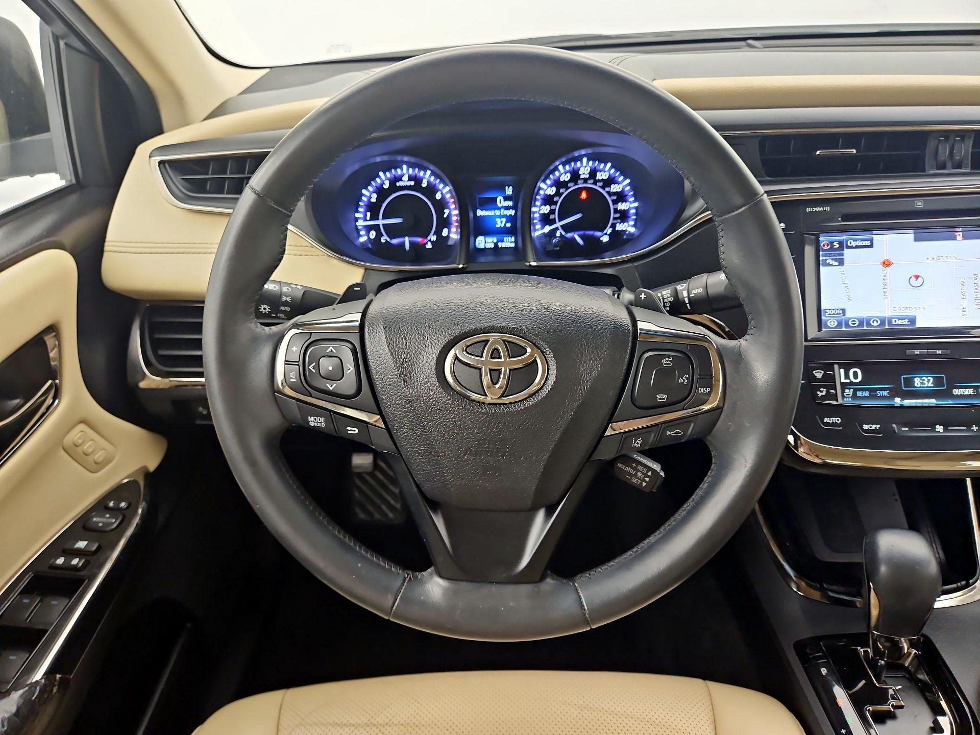 Thumbnail: 2016 Toyota Avalon - 10